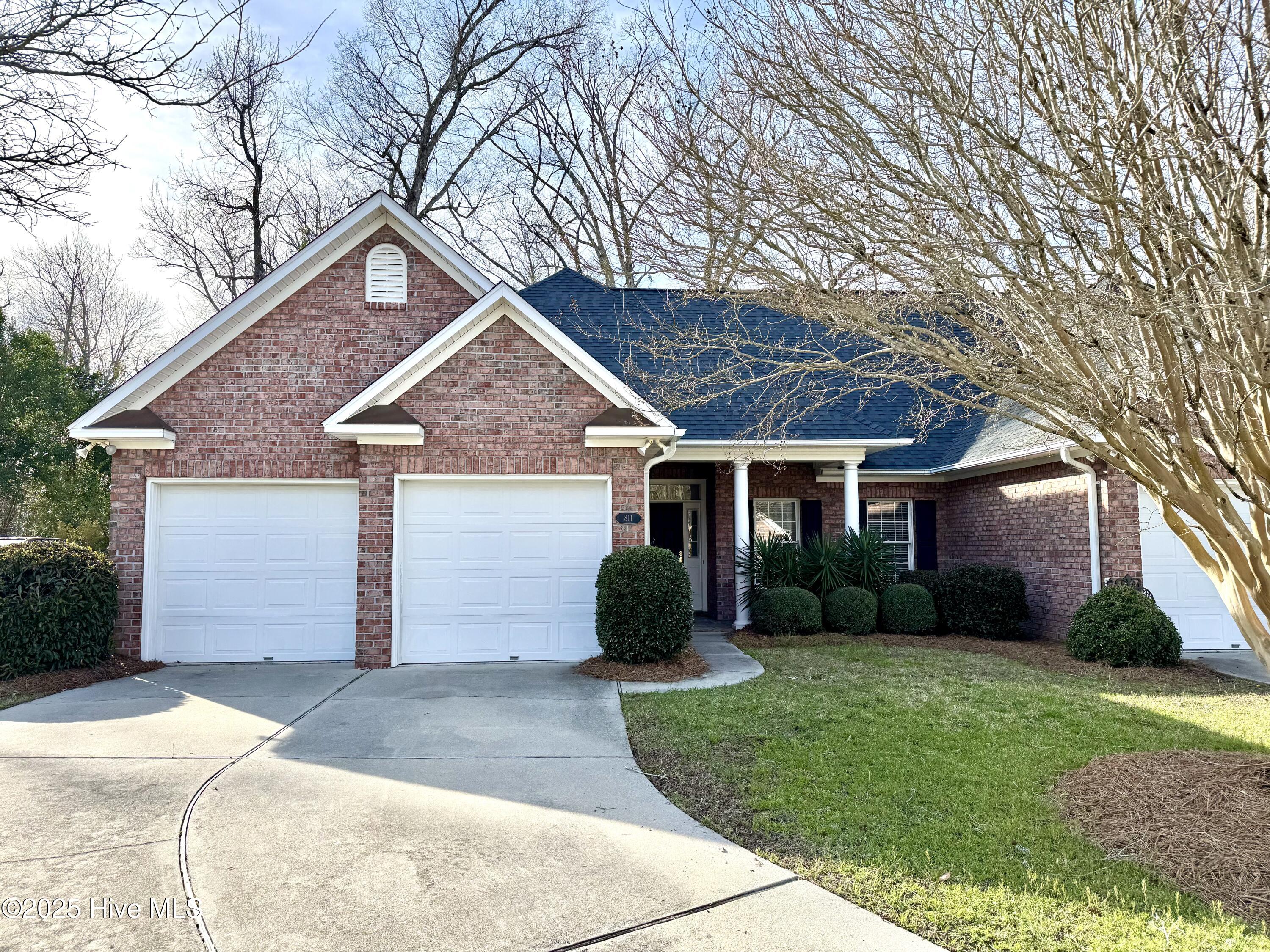 811 Vineyard Drive Property Photo