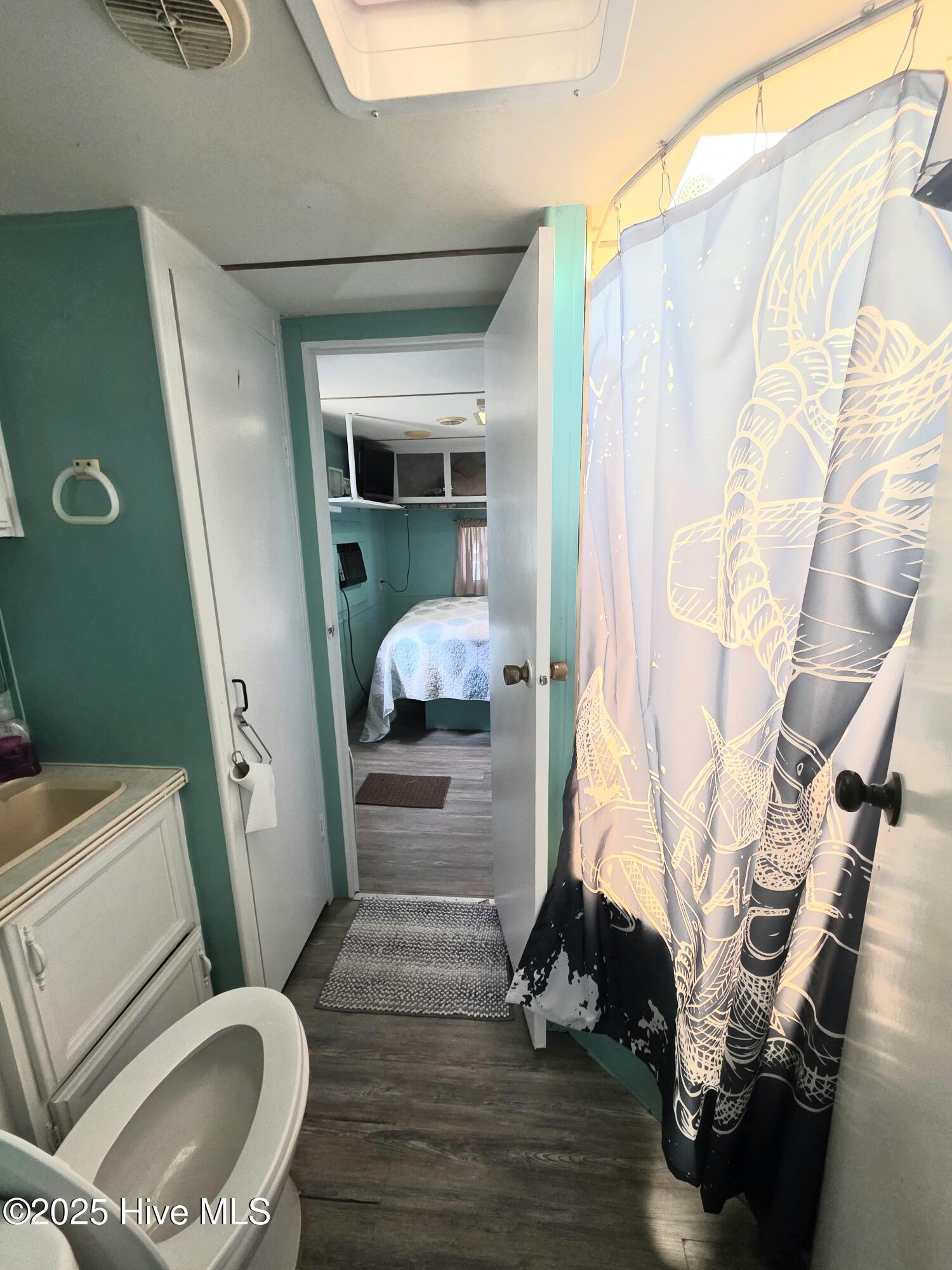90 & 92 Pelican Street Property Photo 22