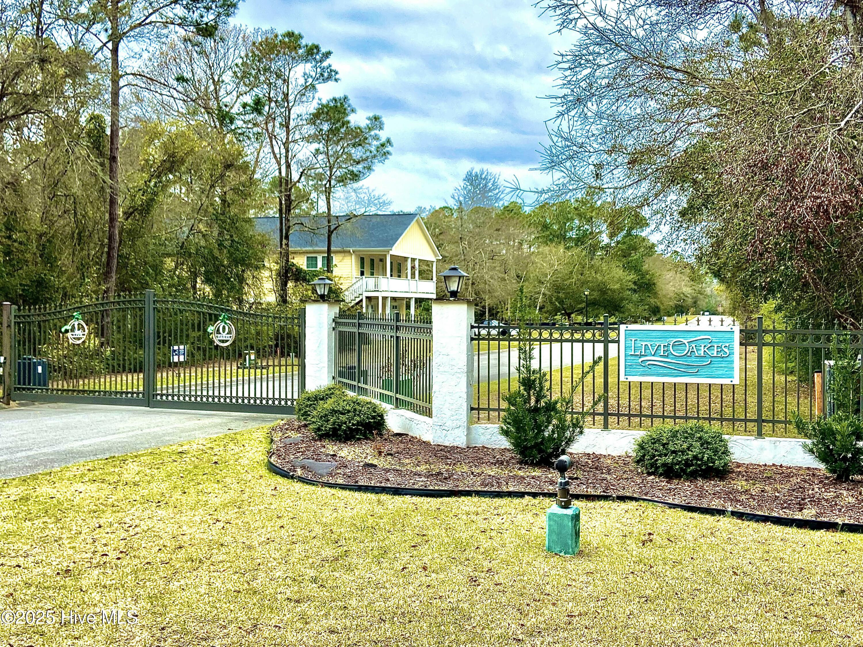 1079 Ferry Landing Drive Property Photo