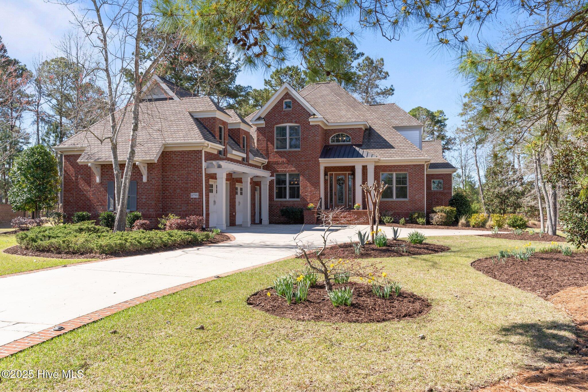 6790 Waterstone Crossing Property Photo