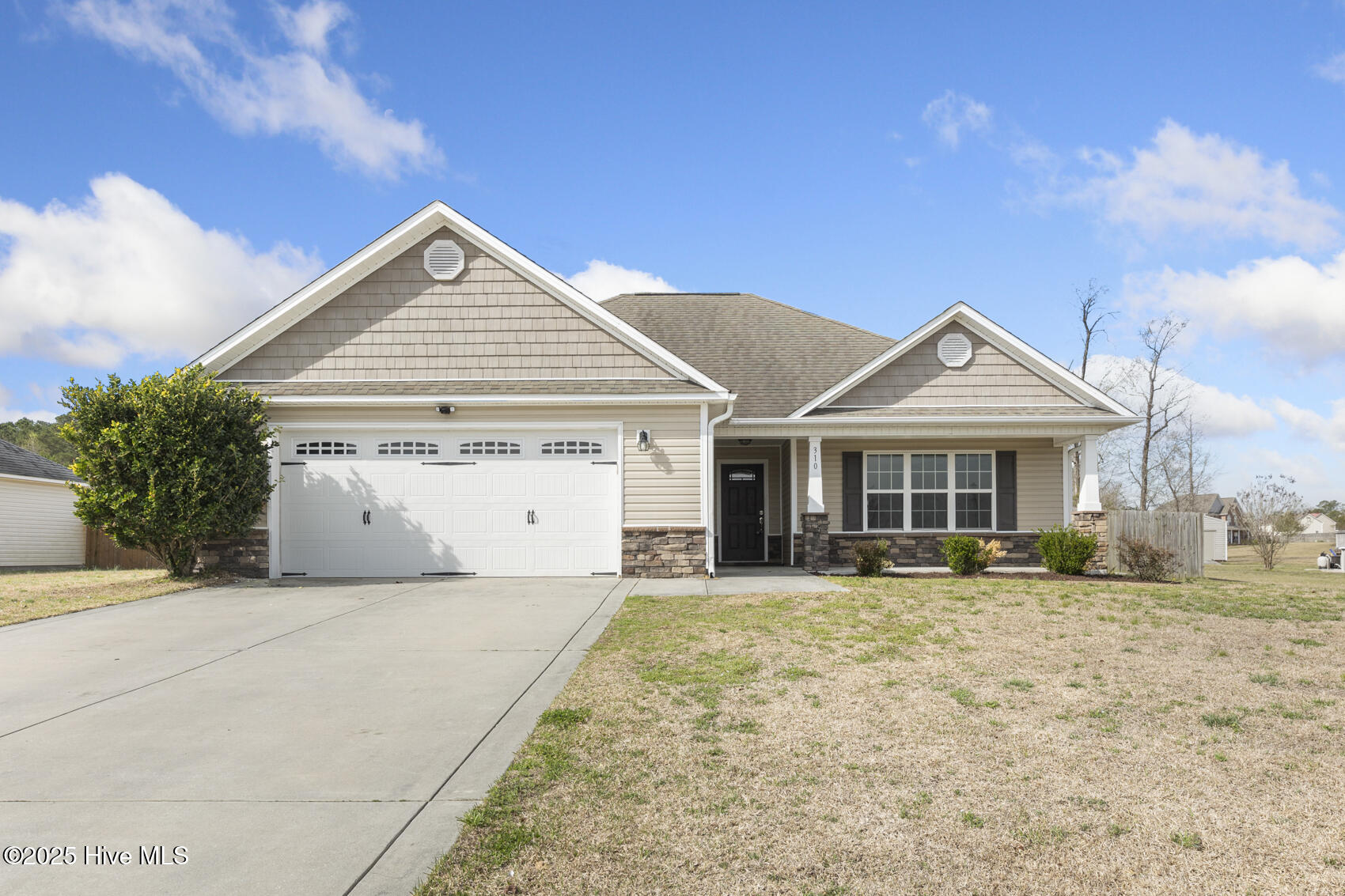 310 S Brandon Way Property Photo