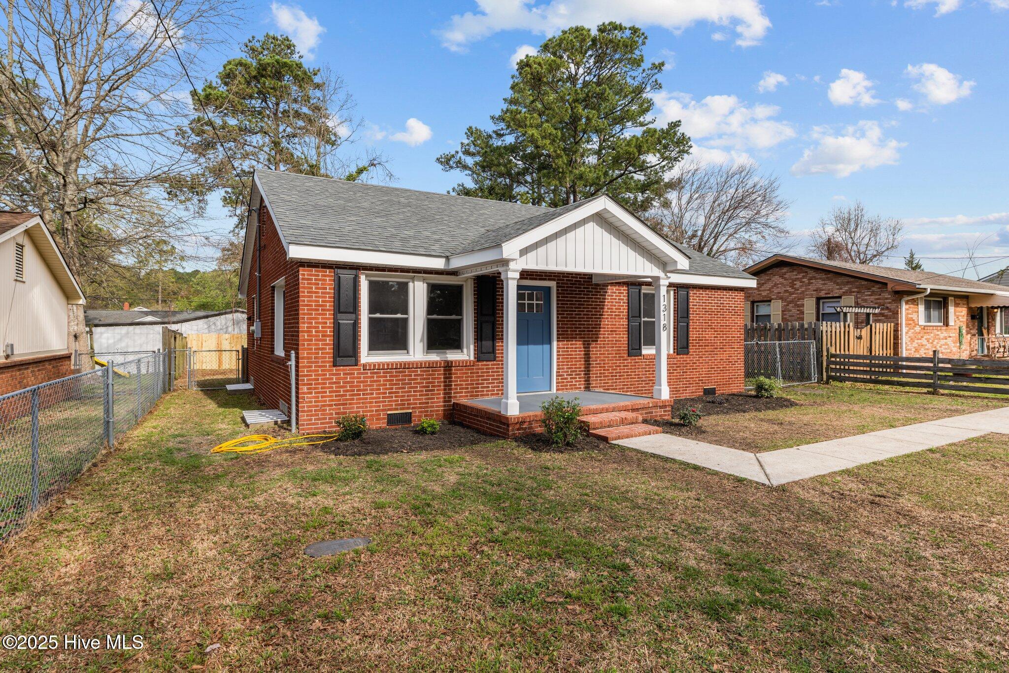 1318 Stallings Parkway Property Photo
