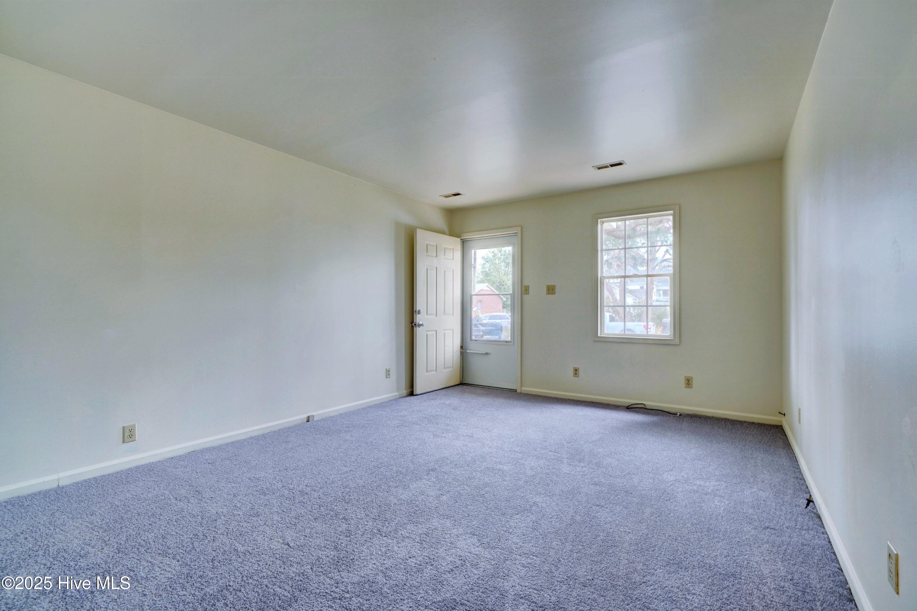 709 Parker Avenue Property Photo 16