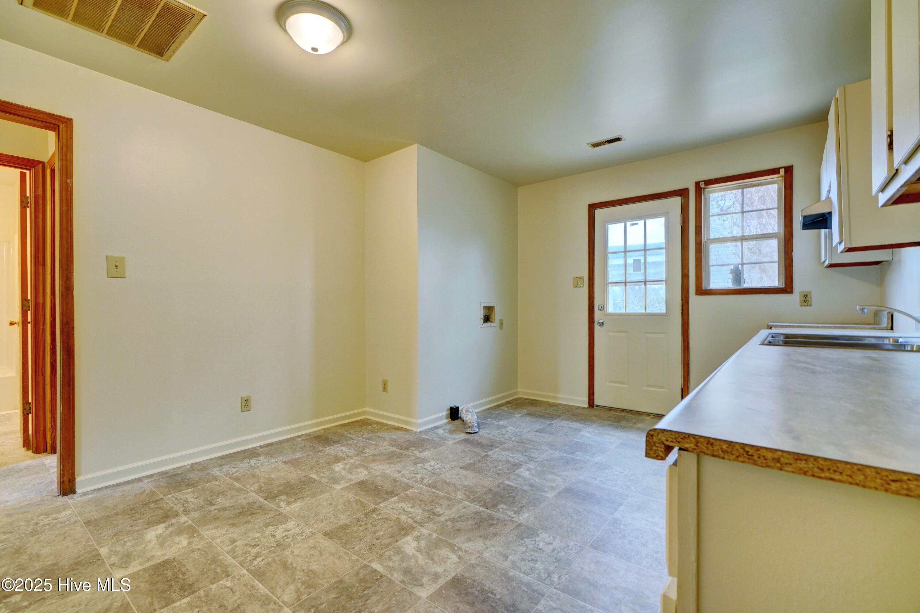 709 Parker Avenue Property Photo 19