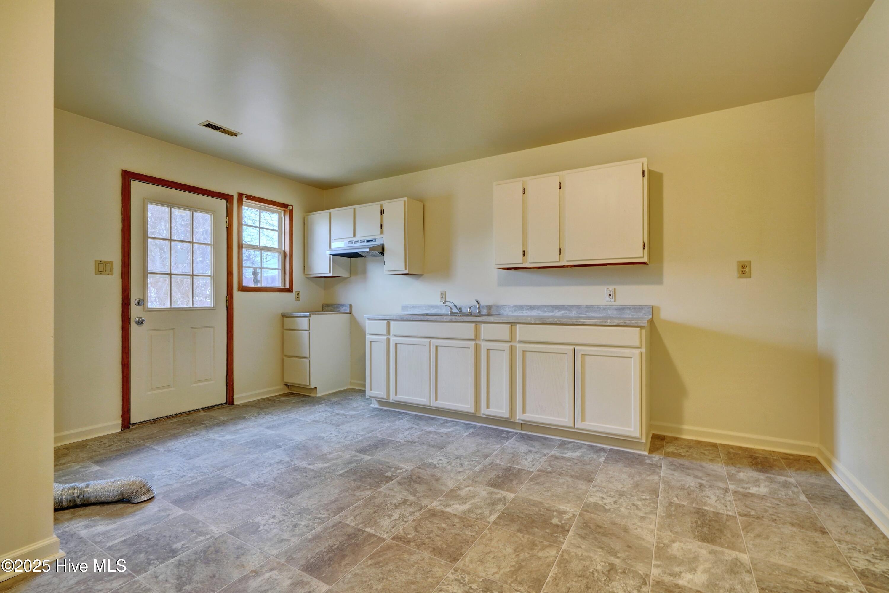 709 Parker Avenue Property Photo 21