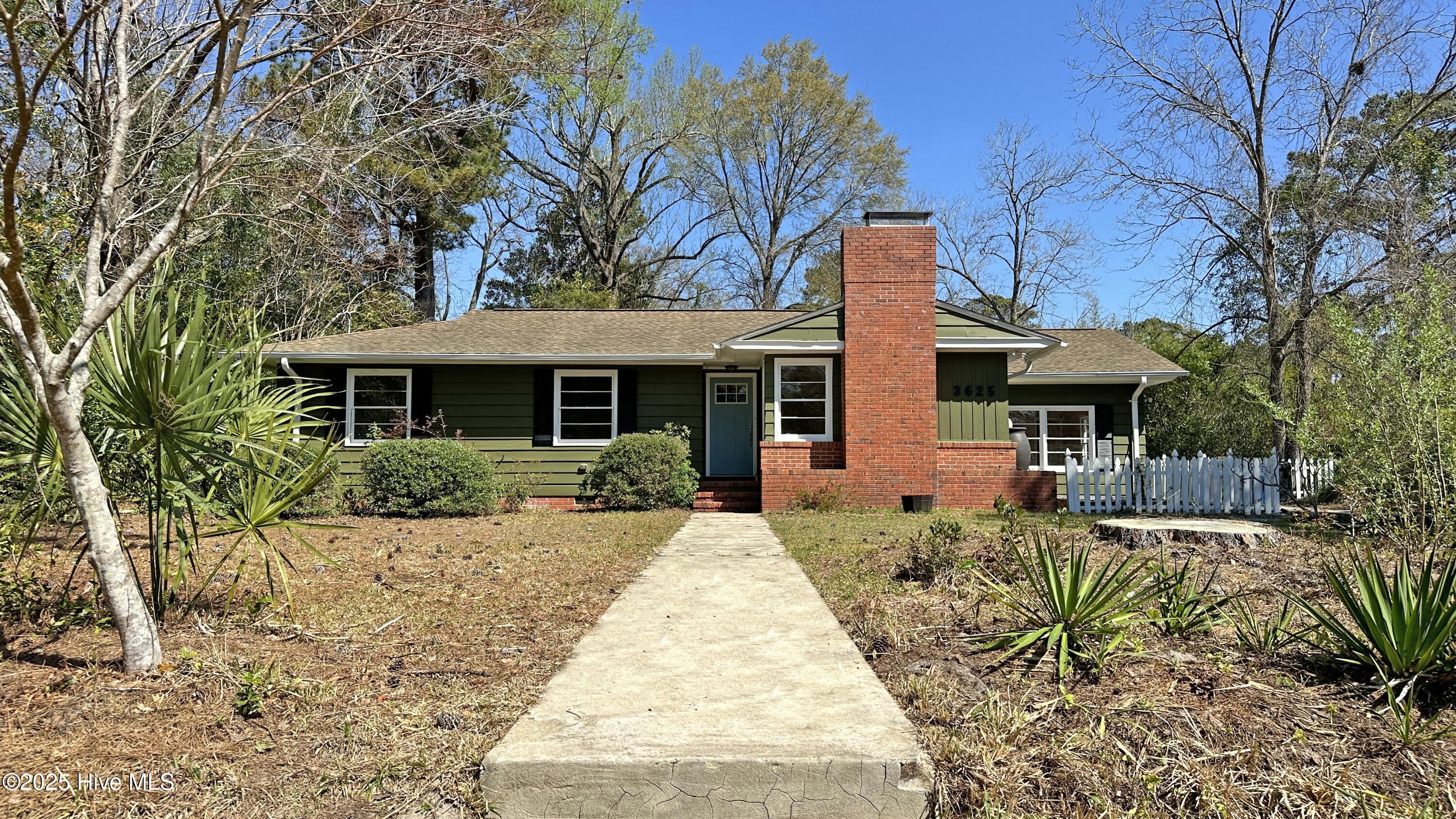 3625 Stratford Boulevard Property Photo