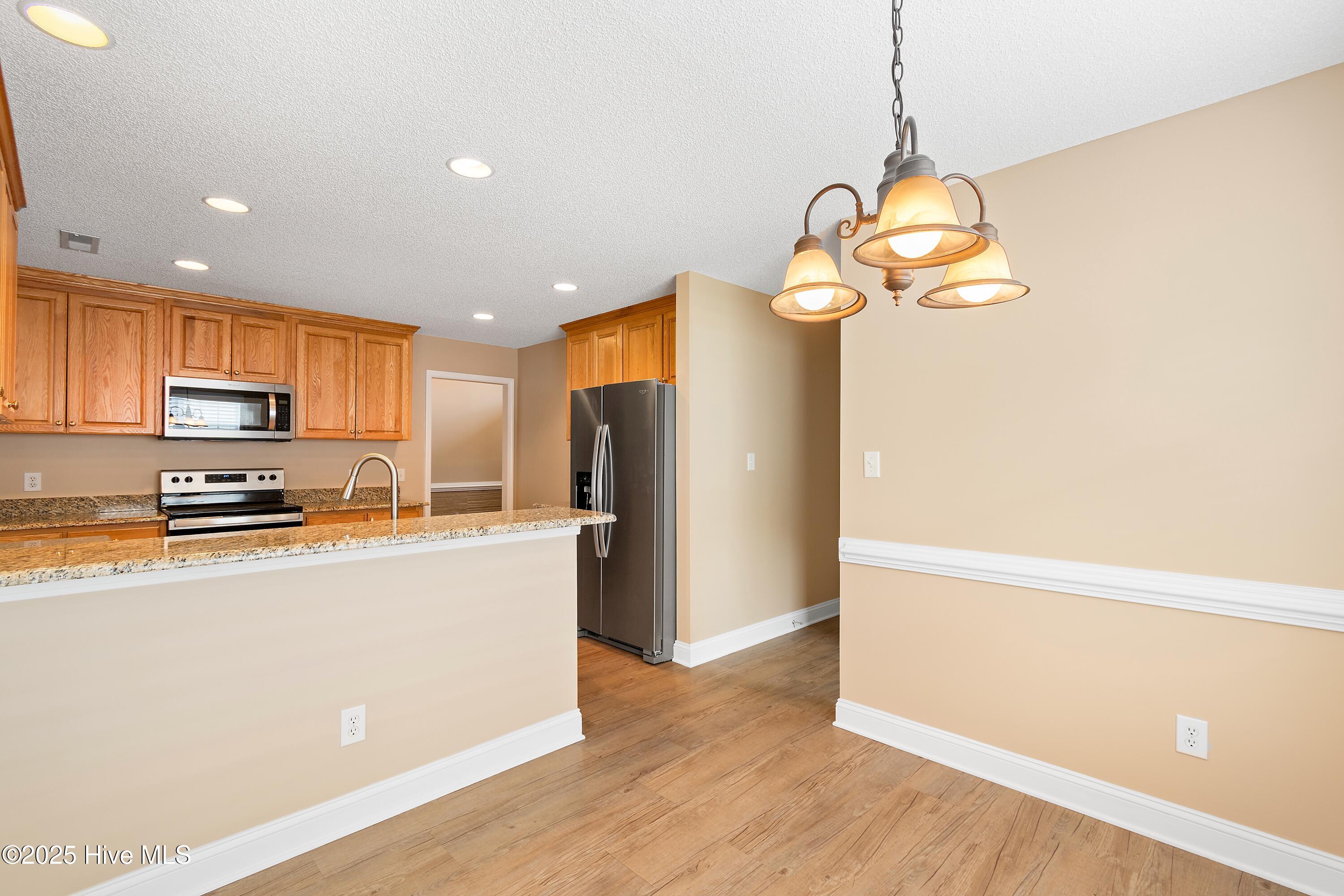 231 Jessica Lakes Drive Property Photo 15