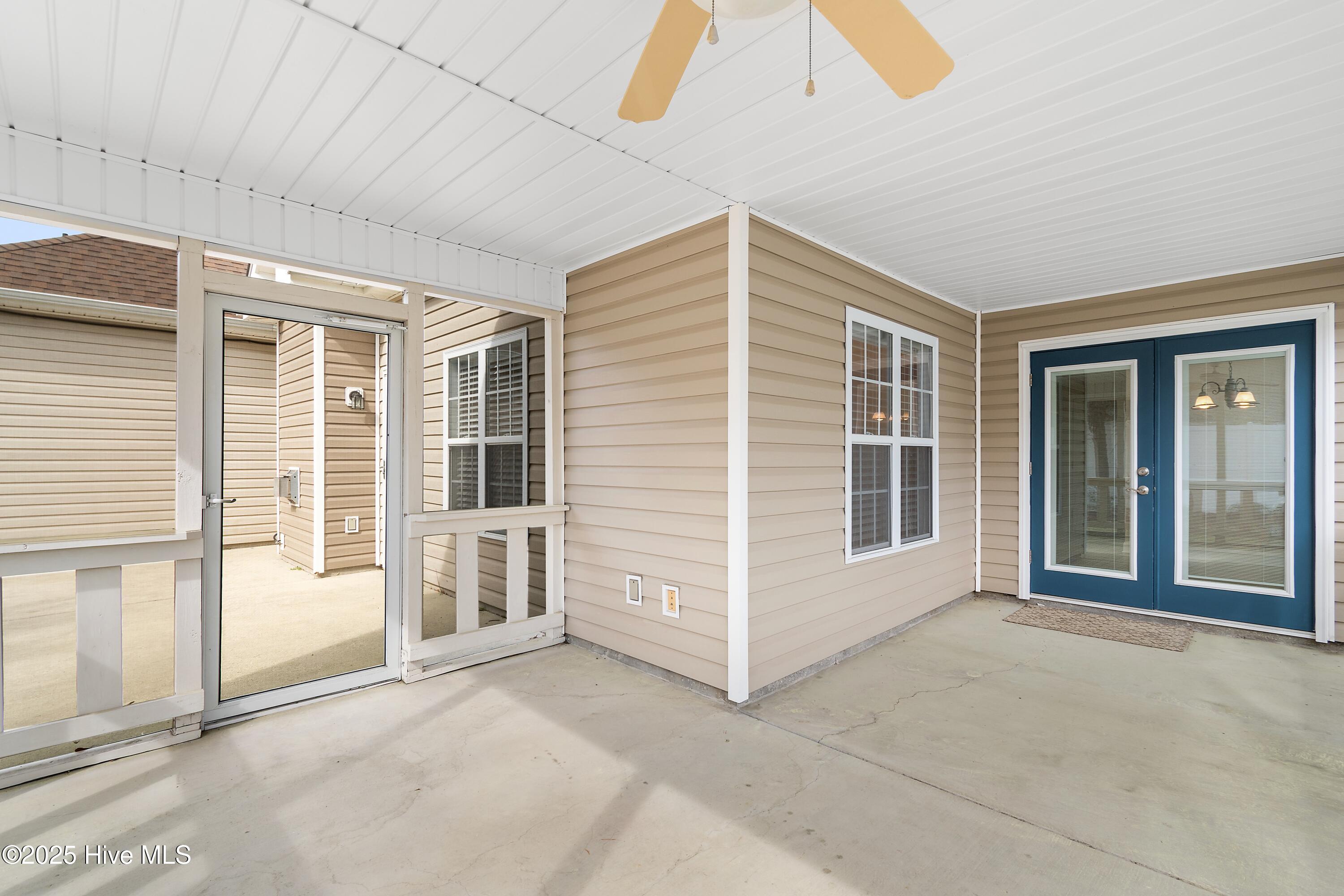 231 Jessica Lakes Drive Property Photo 33