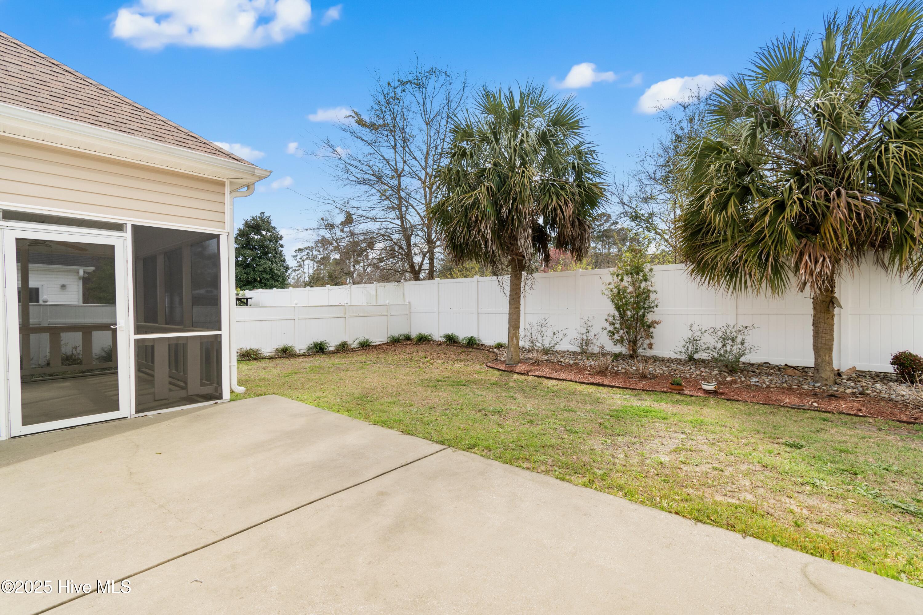 231 Jessica Lakes Drive Property Photo 35