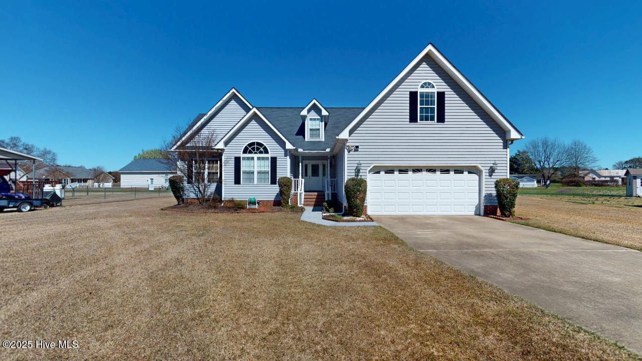 103 Newberry Court Property Photo