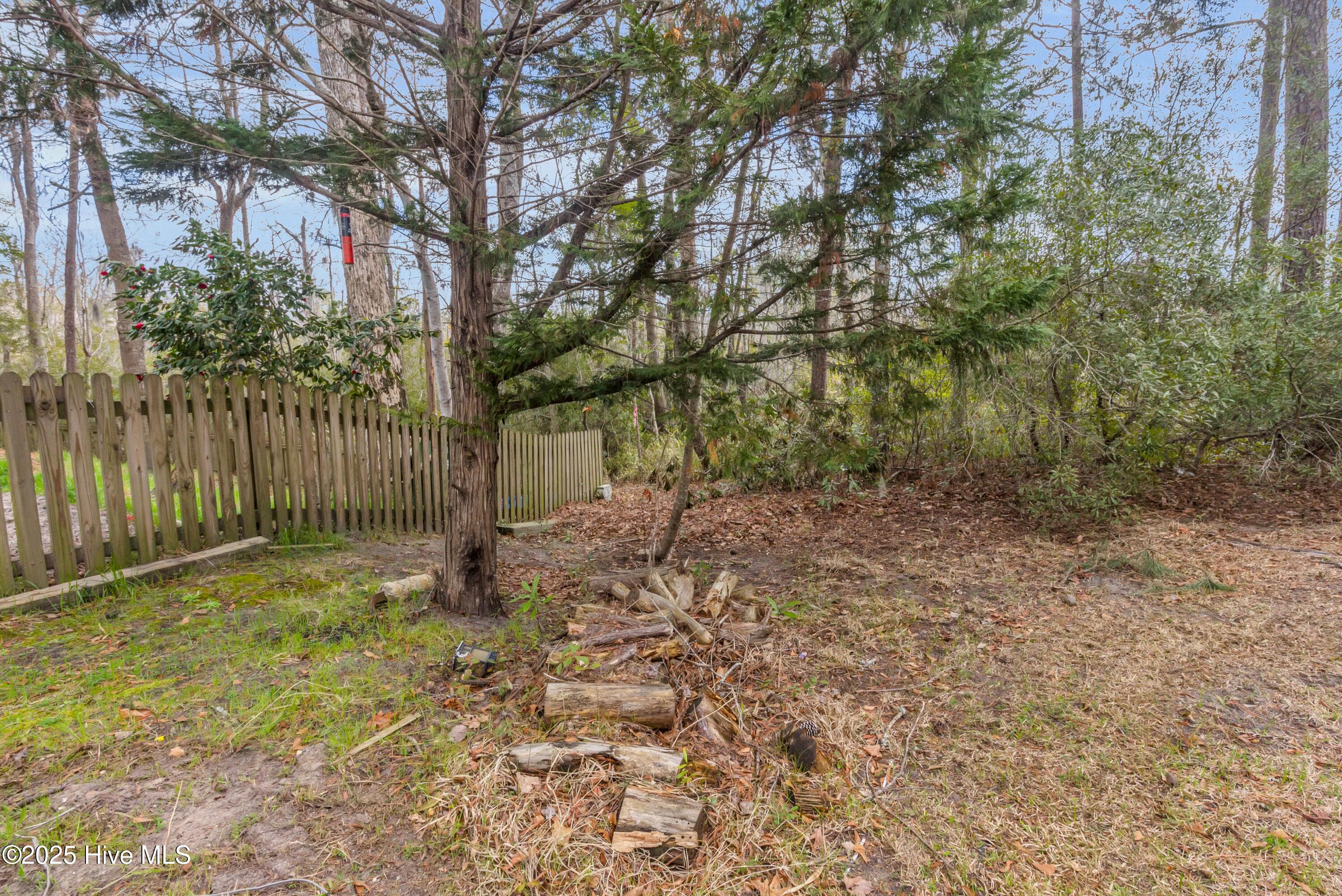 109 Brugg Court Property Photo 4