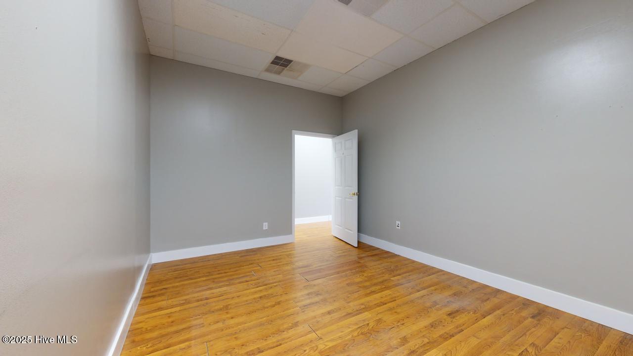 2836 Henderson Drive Property Photo 8