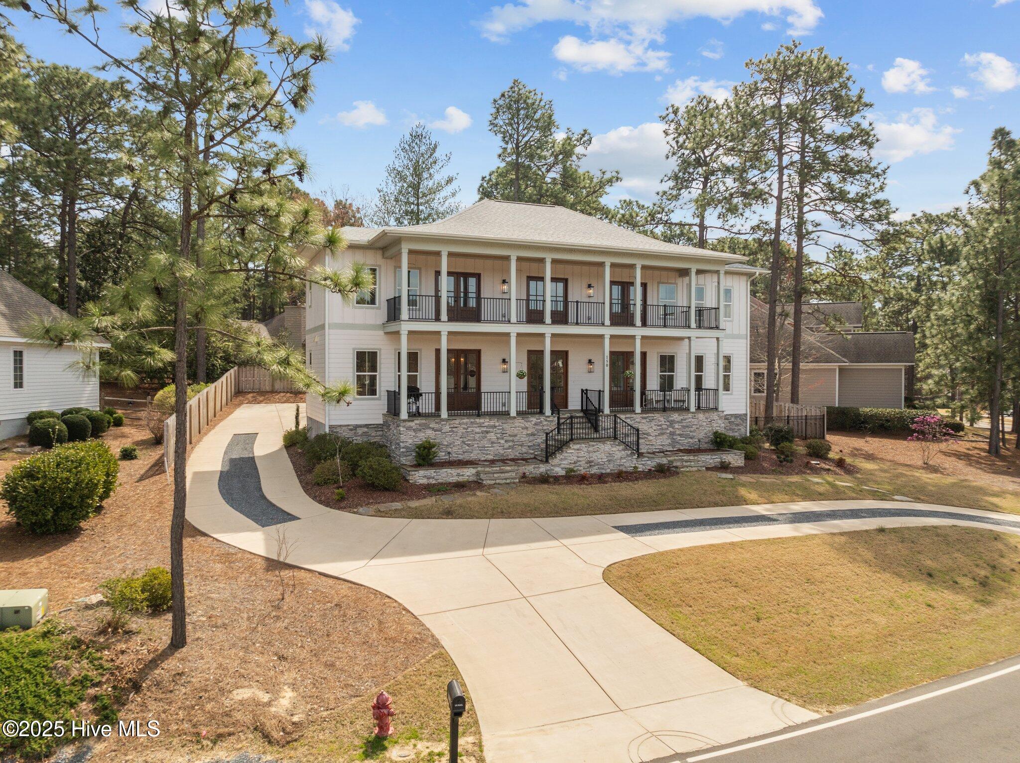 150 Lake Forest Drive Sw Property Photo 1
