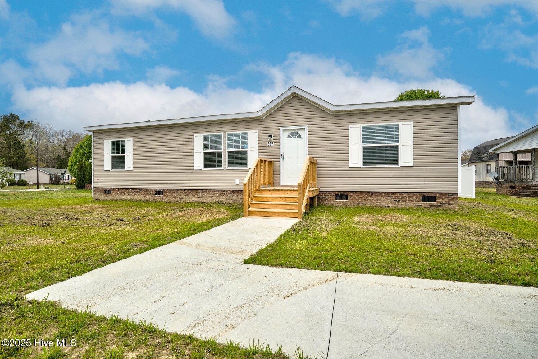 305 Eastfield Drive Property Photo