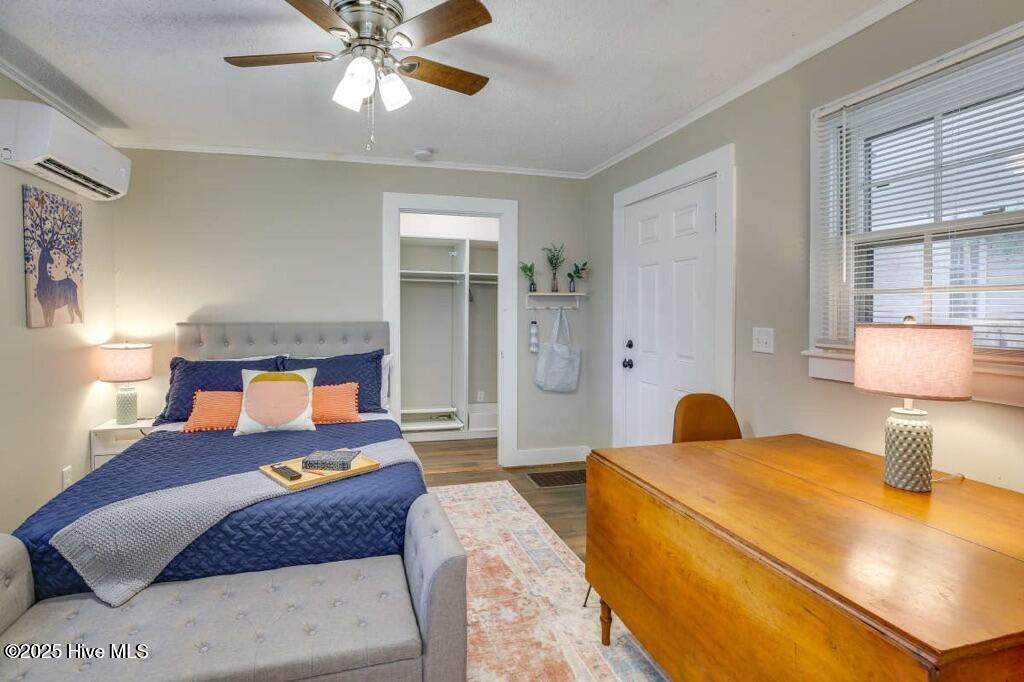 1504 Orange Street Property Photo 21