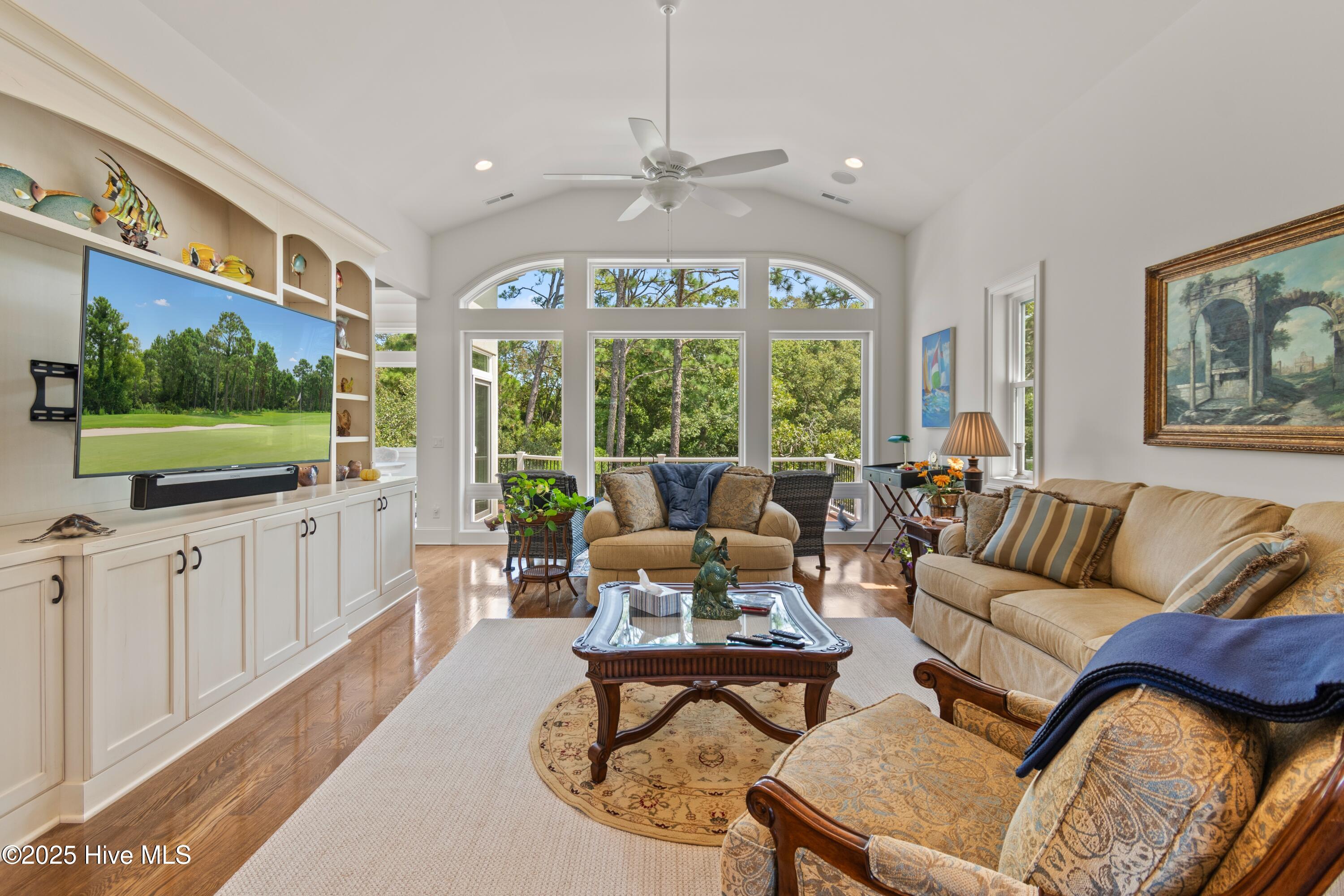 3618 Holly Harbor Drive Property Photo 11