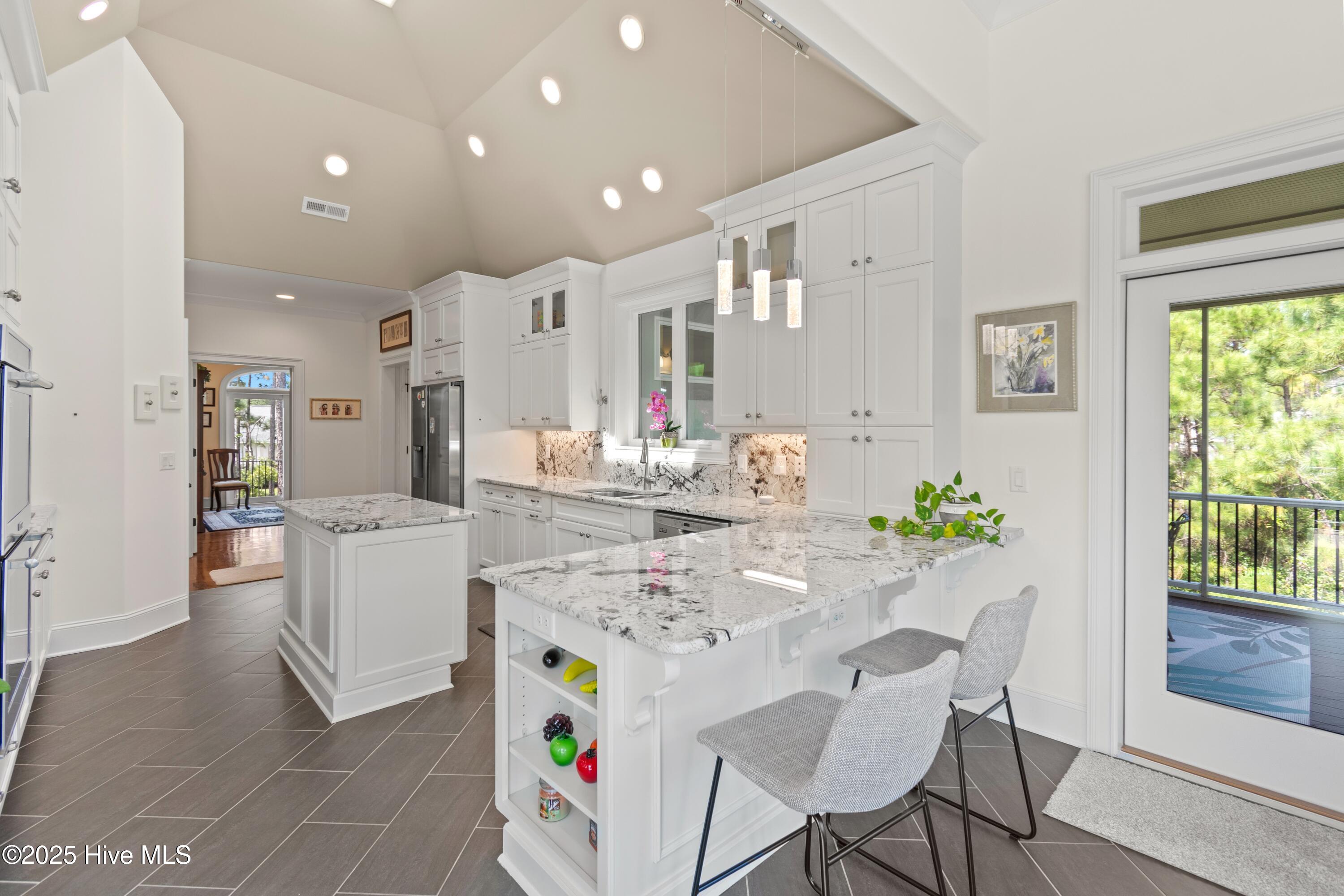 3618 Holly Harbor Drive Property Photo 16