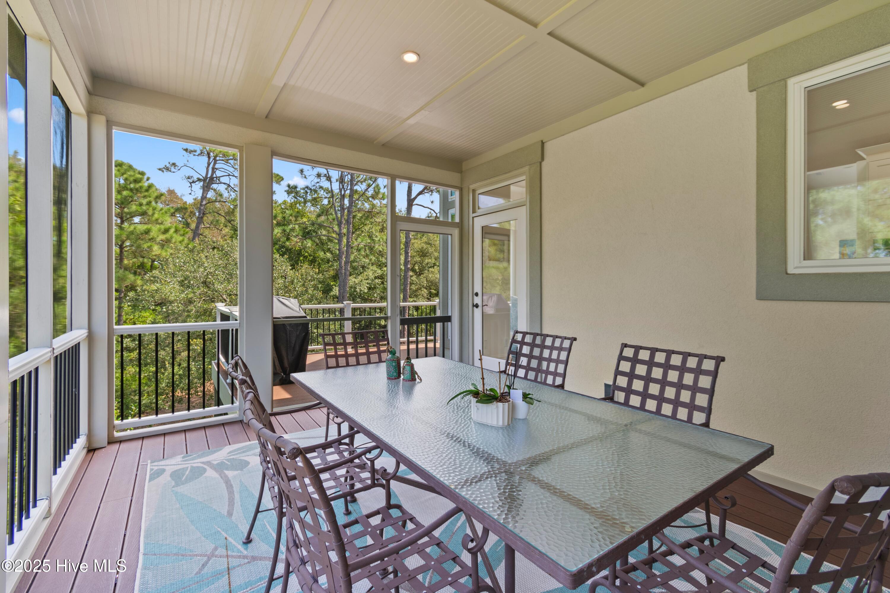 3618 Holly Harbor Drive Property Photo 20