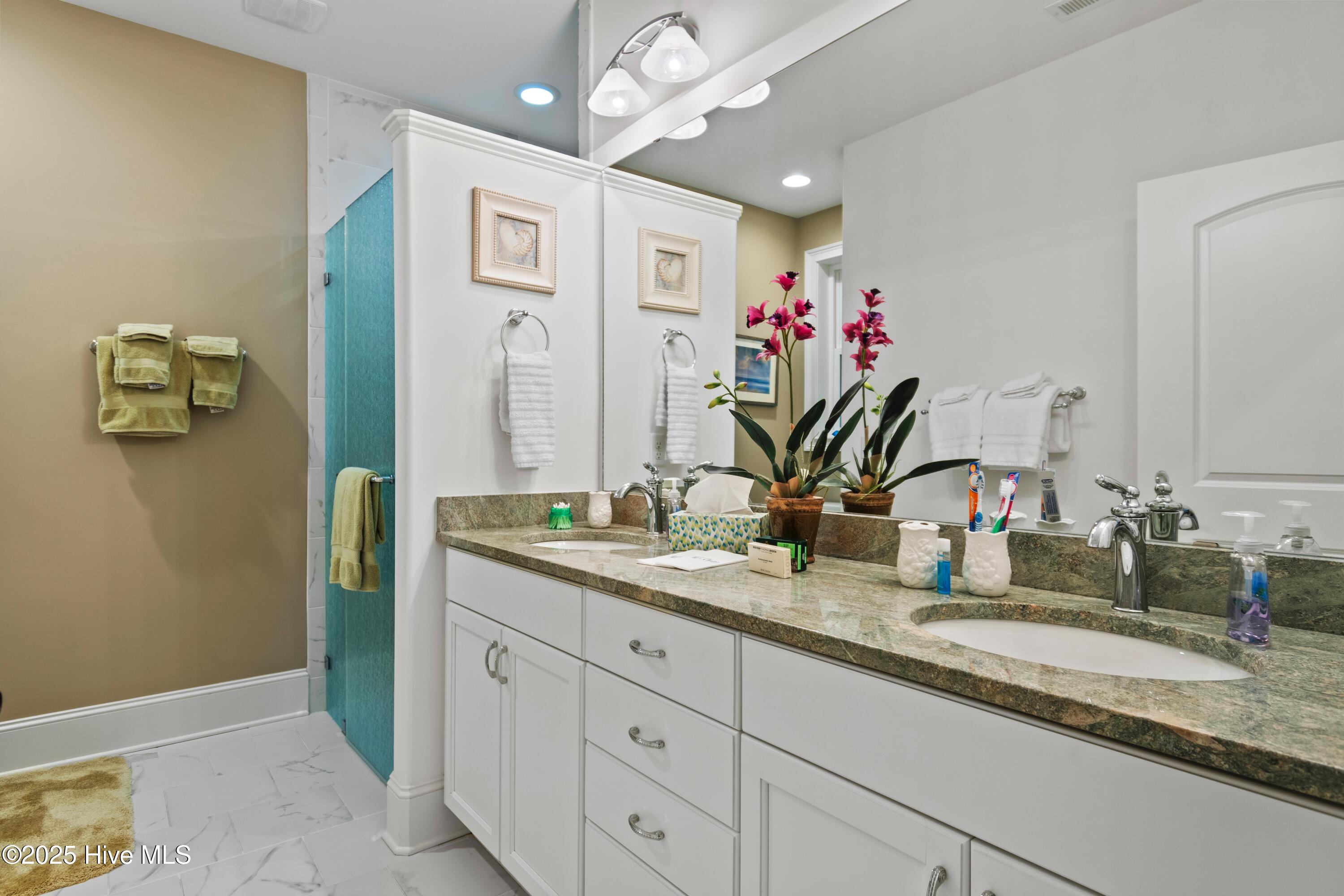 3618 Holly Harbor Drive Property Photo 56