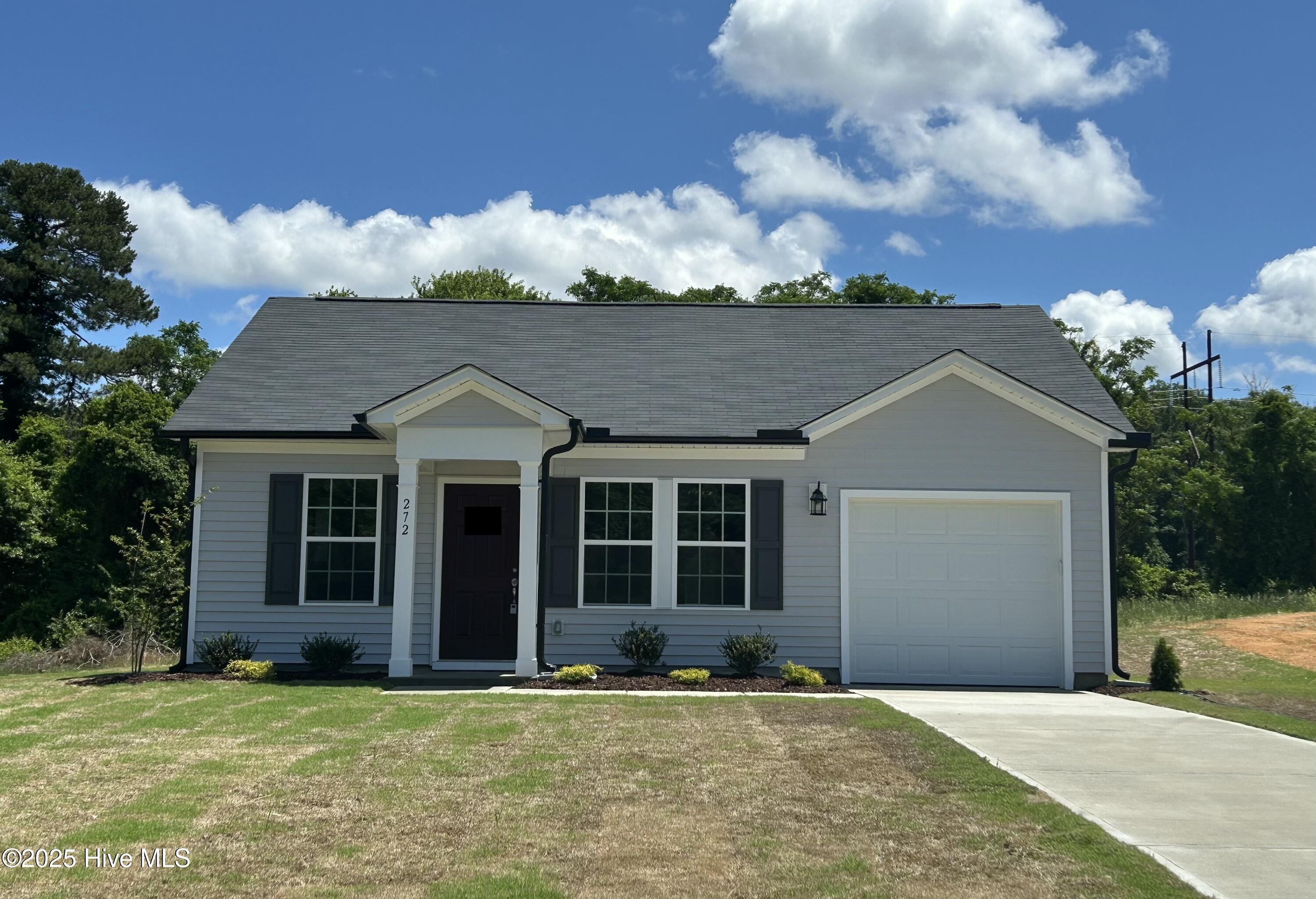 Four Oaks Real Estate Listings Main Image
