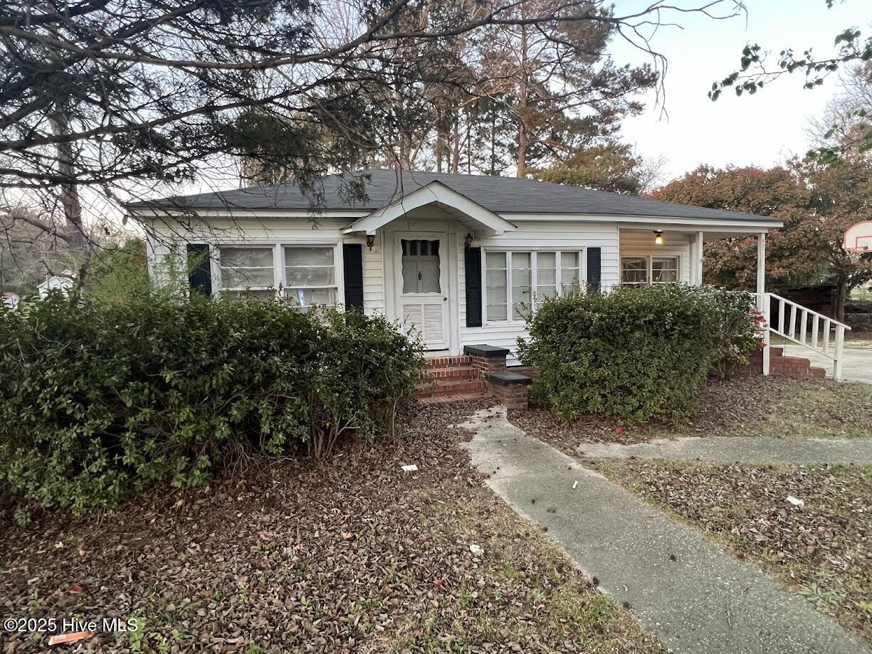 811 W Seaboard Street Property Photo