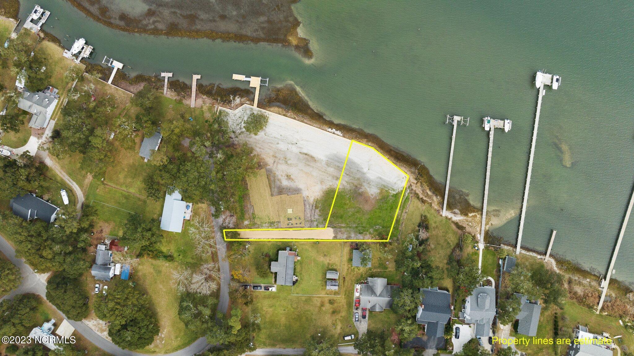 184 Lennoxville Point Road Property Photo 2
