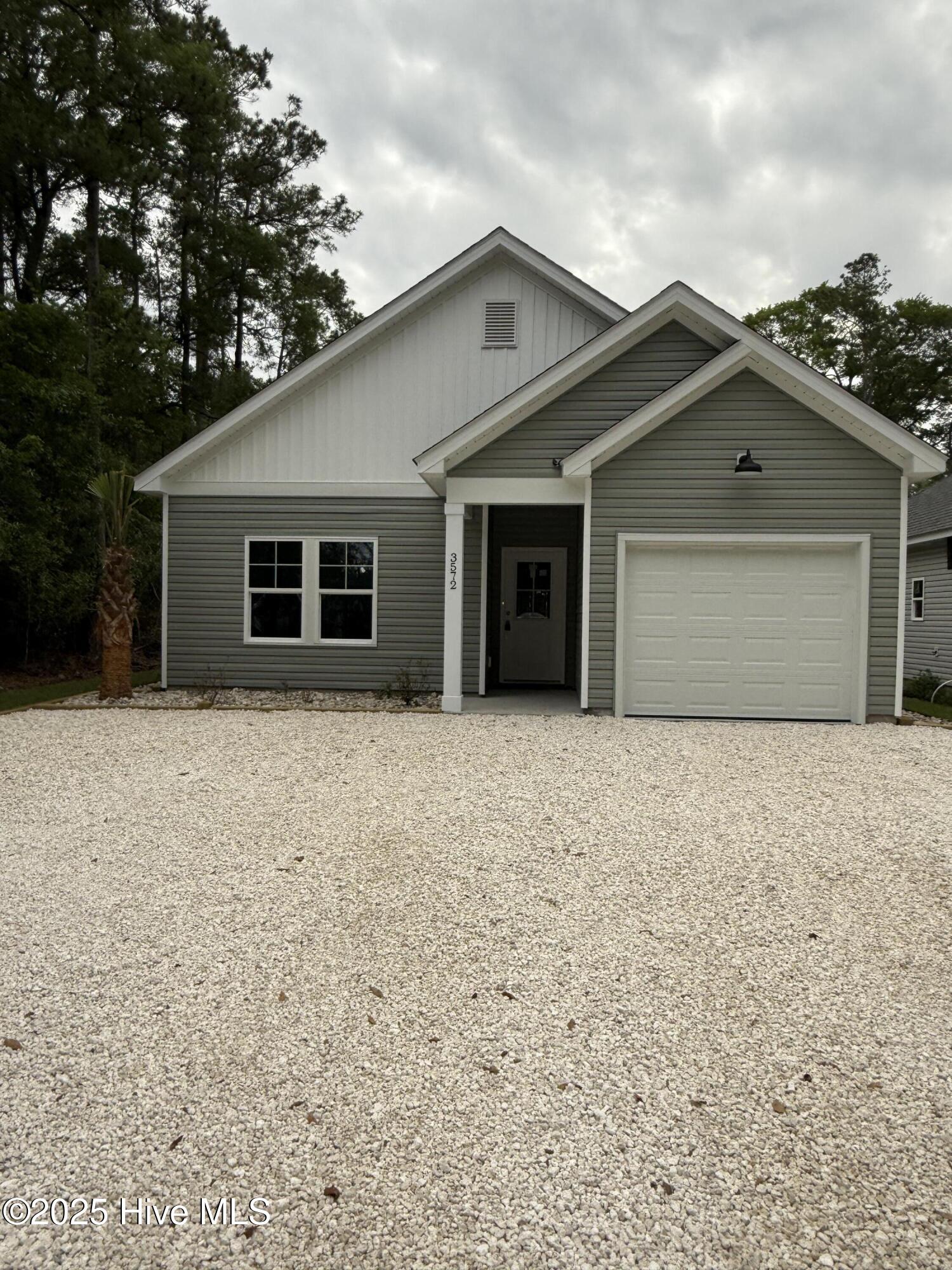 3572 Windy Point Road Property Photo