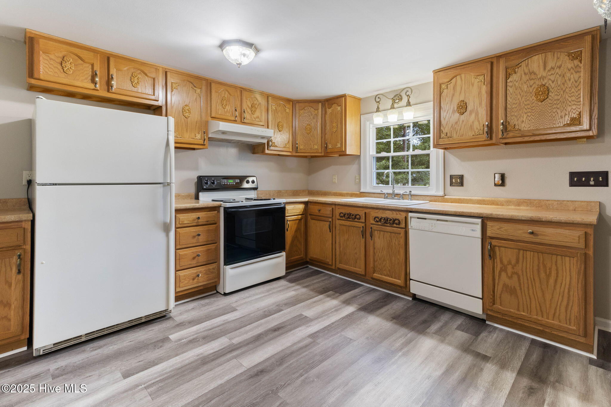 954 Hezekiah Road Property Photo 13