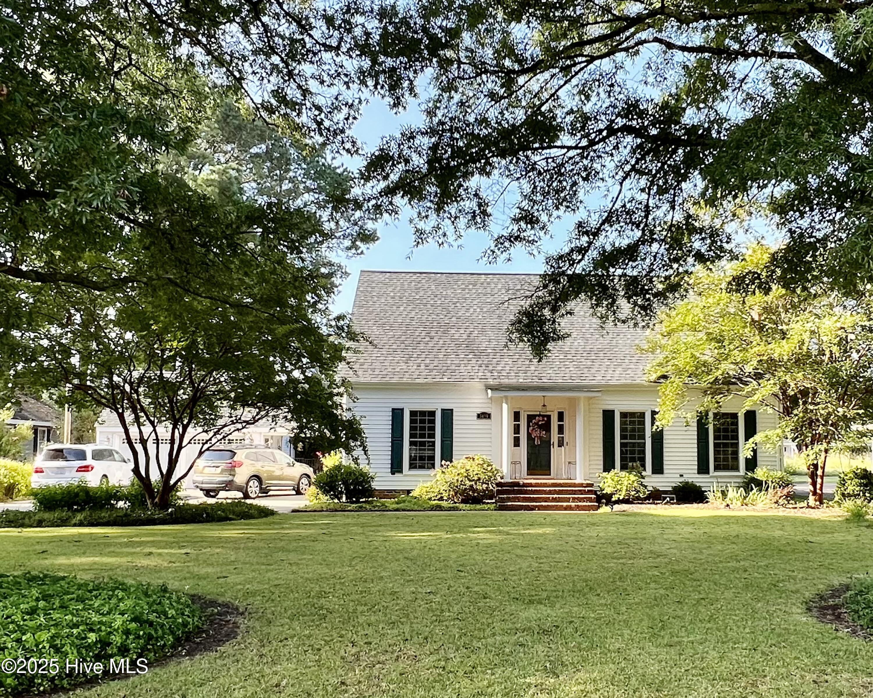 Farmville Real Estate Listings Main Image