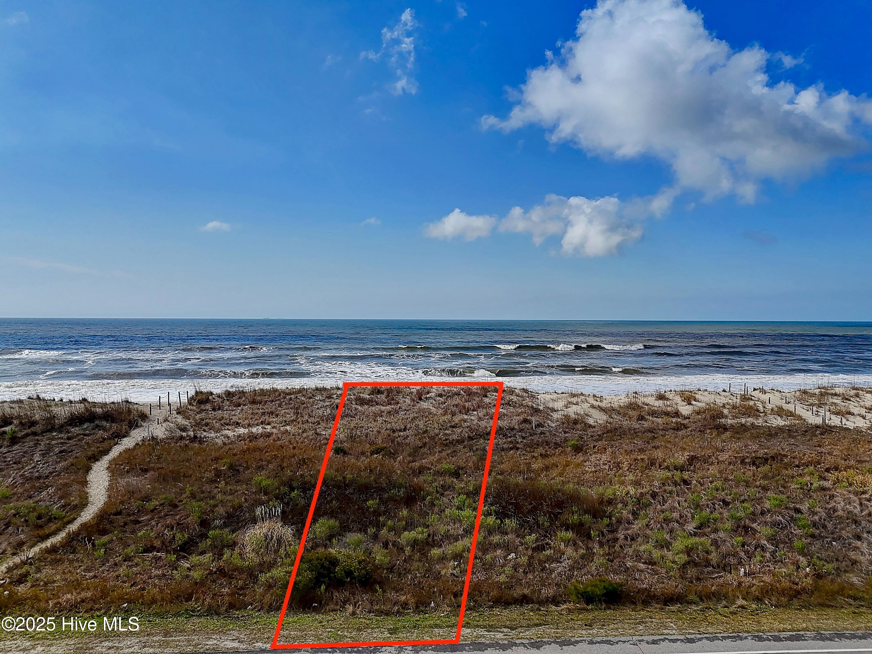 5211 E Beach Drive Property Photo