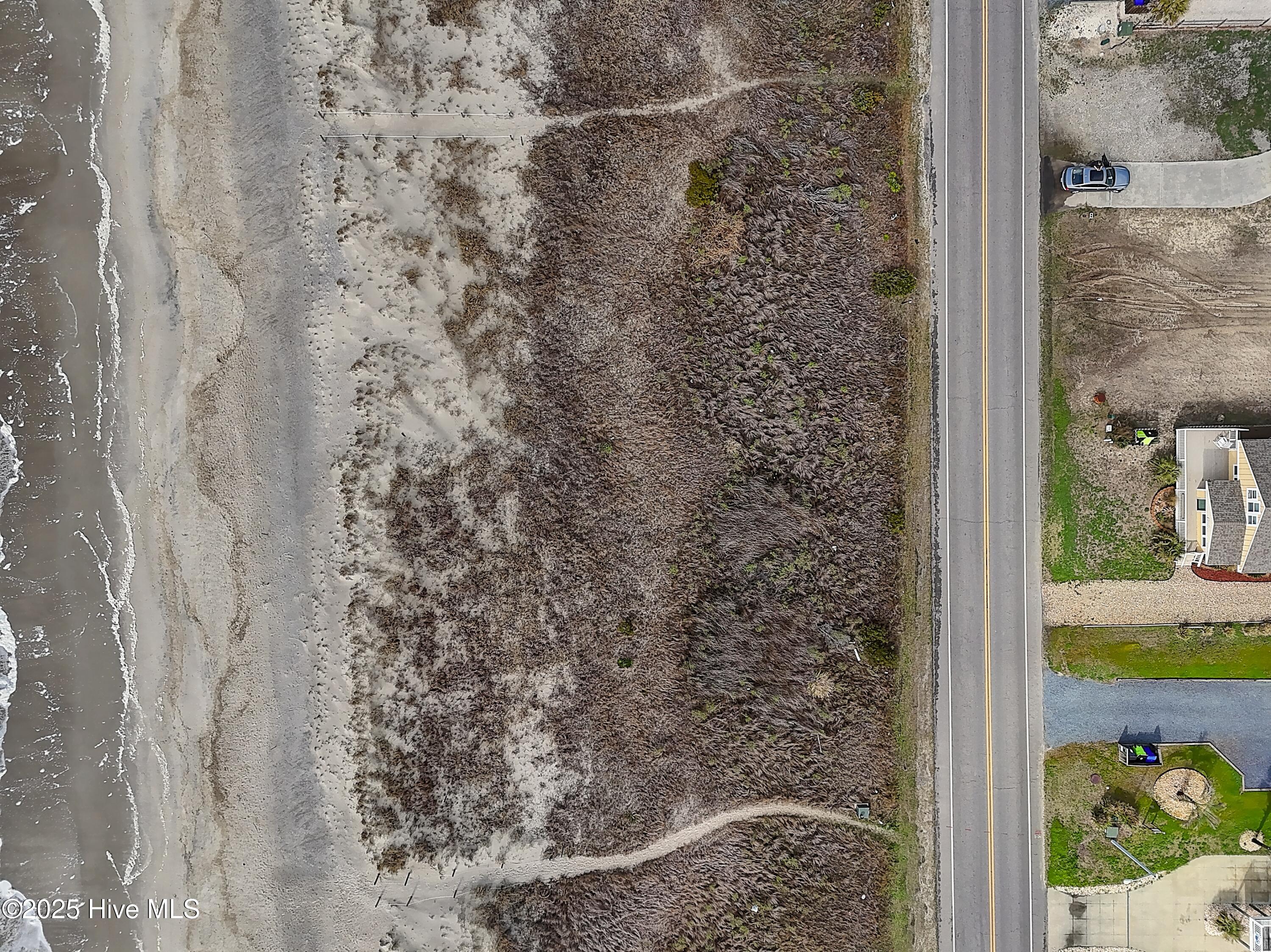 5211 E Beach Drive Property Photo 12