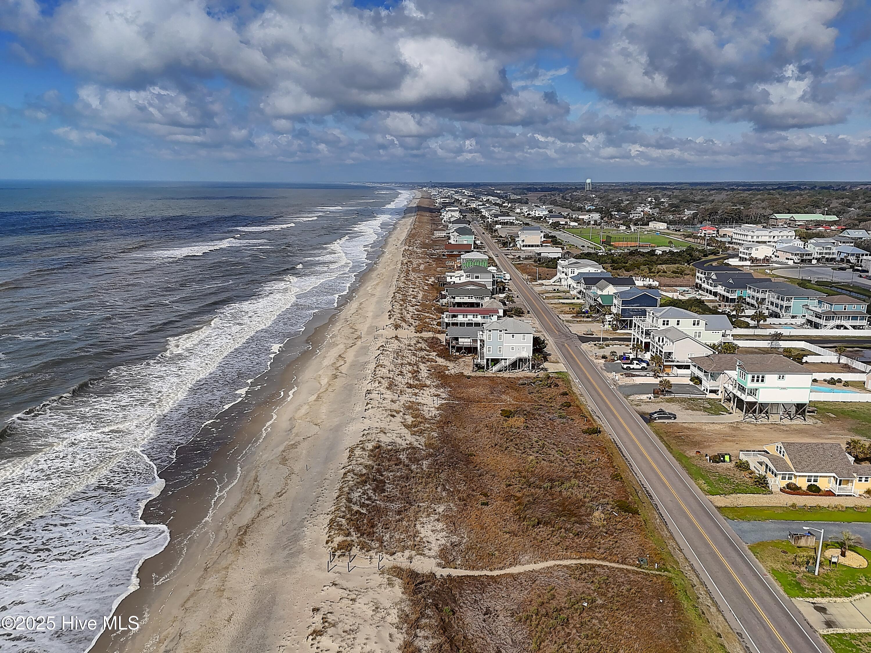 5211 E Beach Drive Property Photo 14