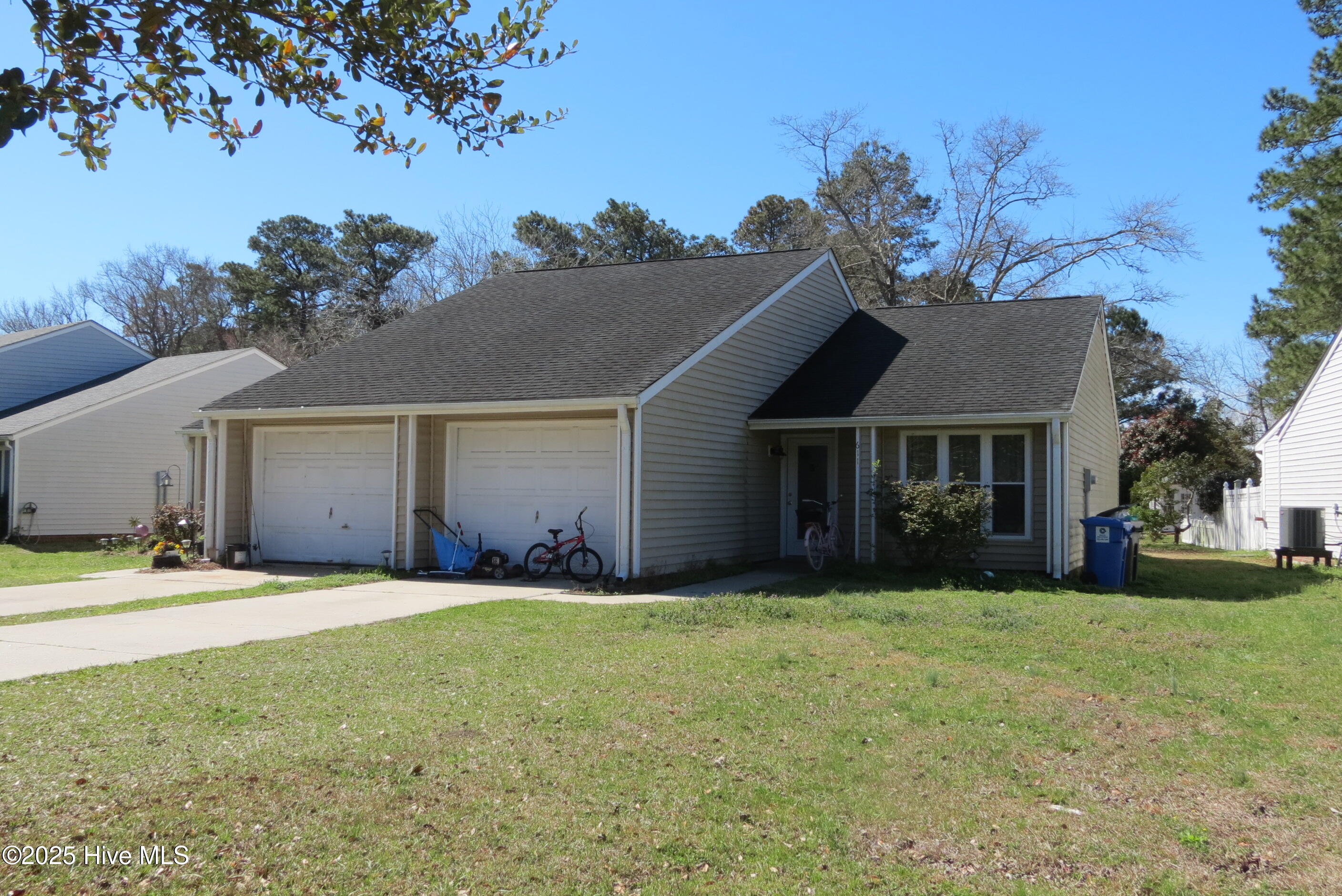 609 Ragan Road Property Photo 4