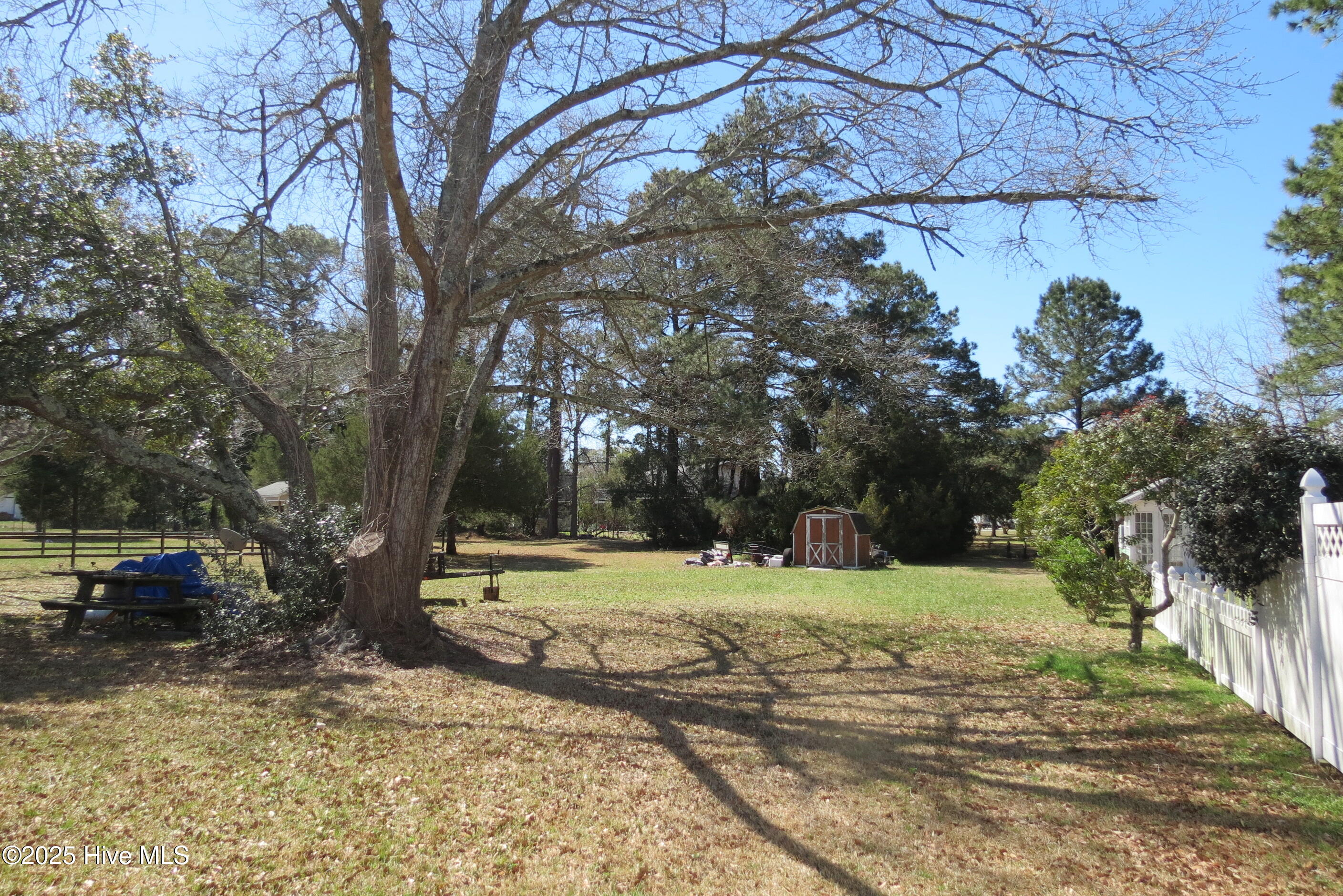609 Ragan Road Property Photo 6