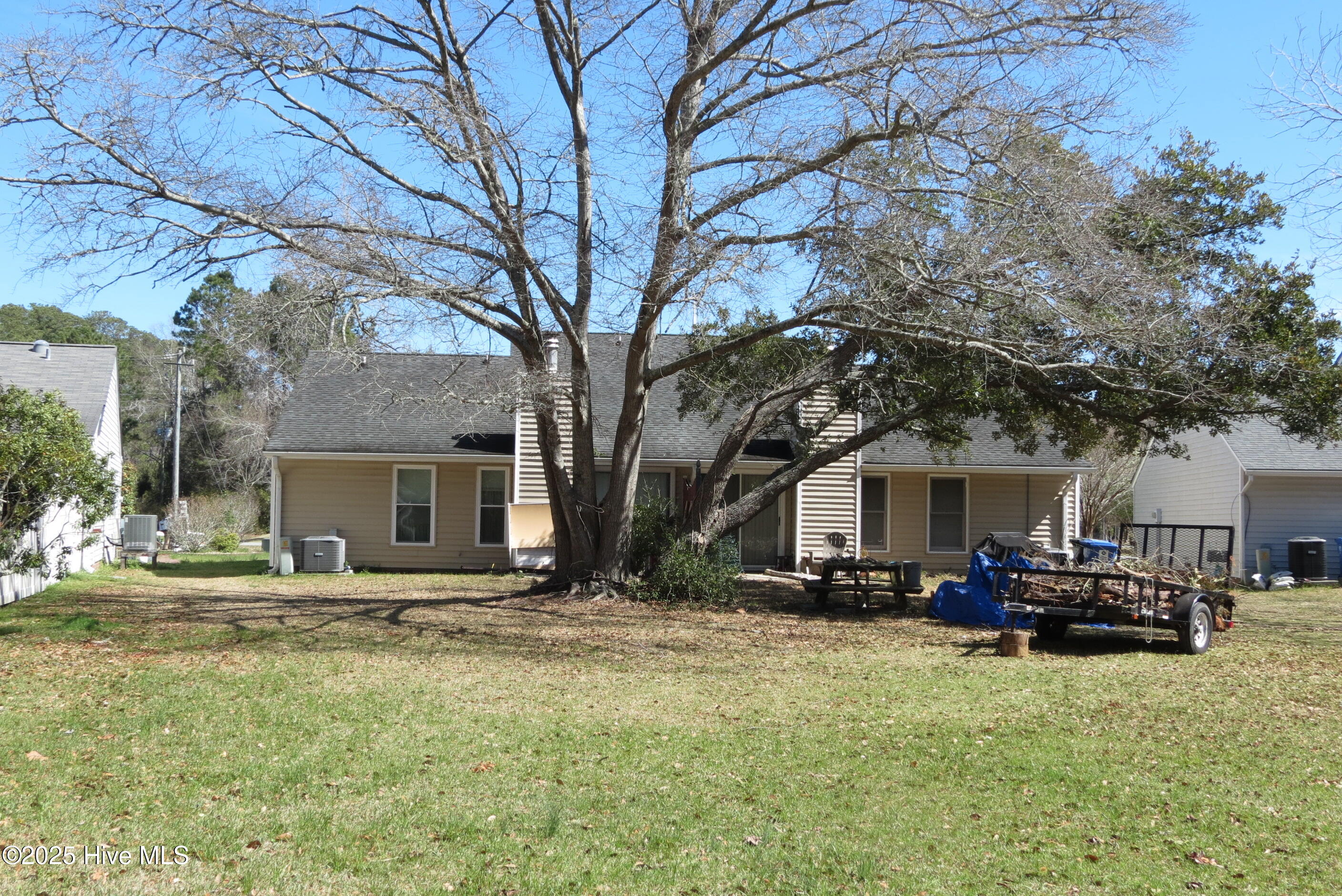 609 Ragan Road Property Photo 8