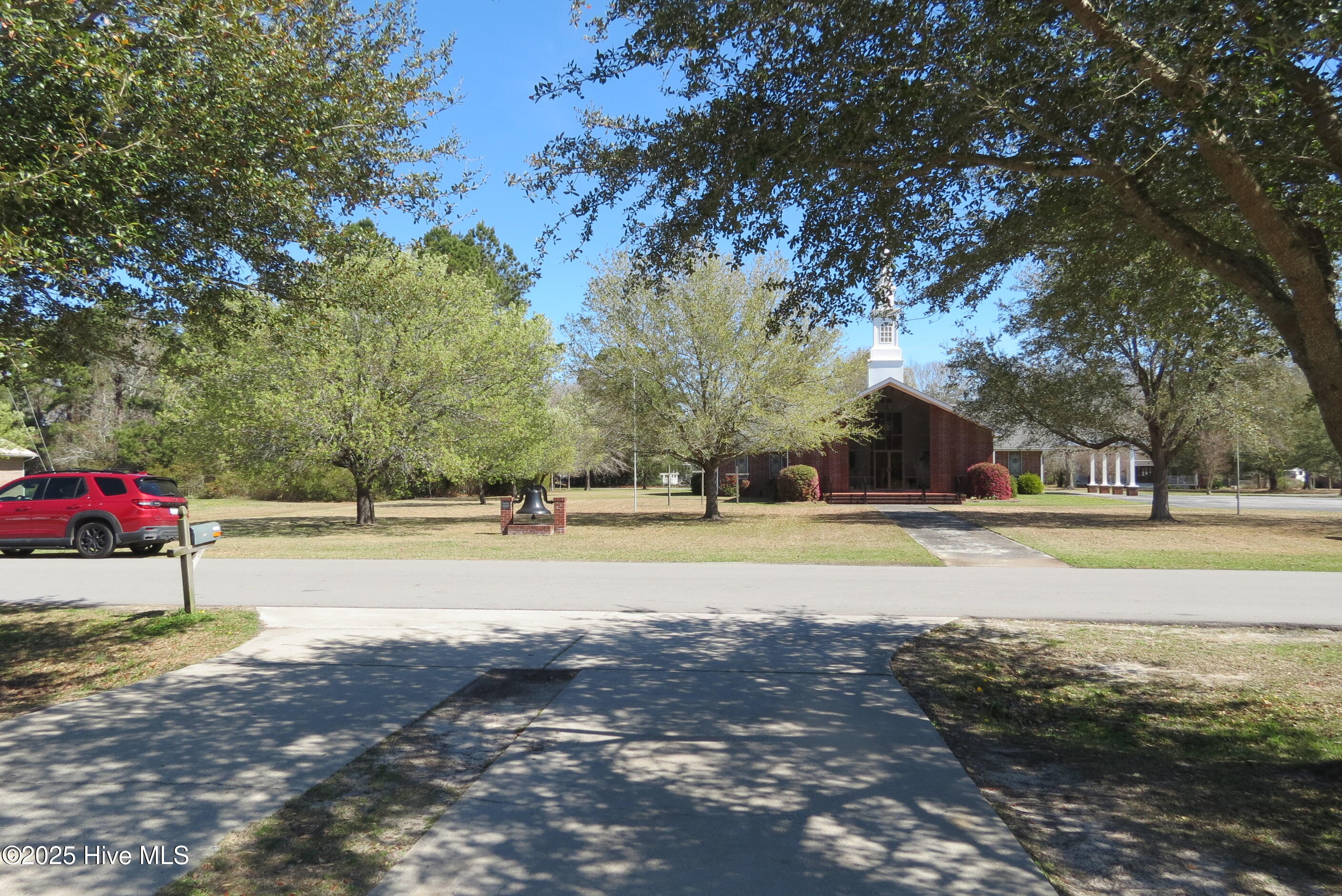 609 Ragan Road Property Photo 10