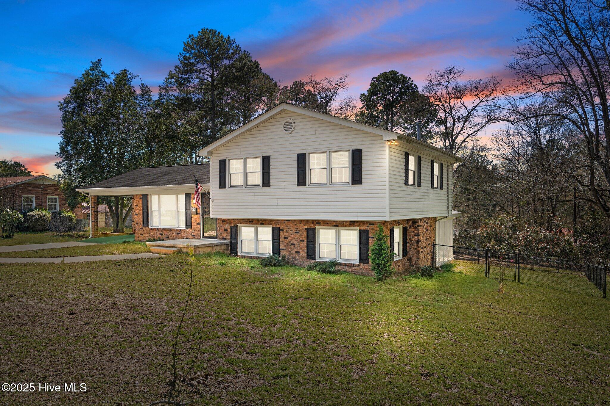 709 Sycamore Lane Property Photo