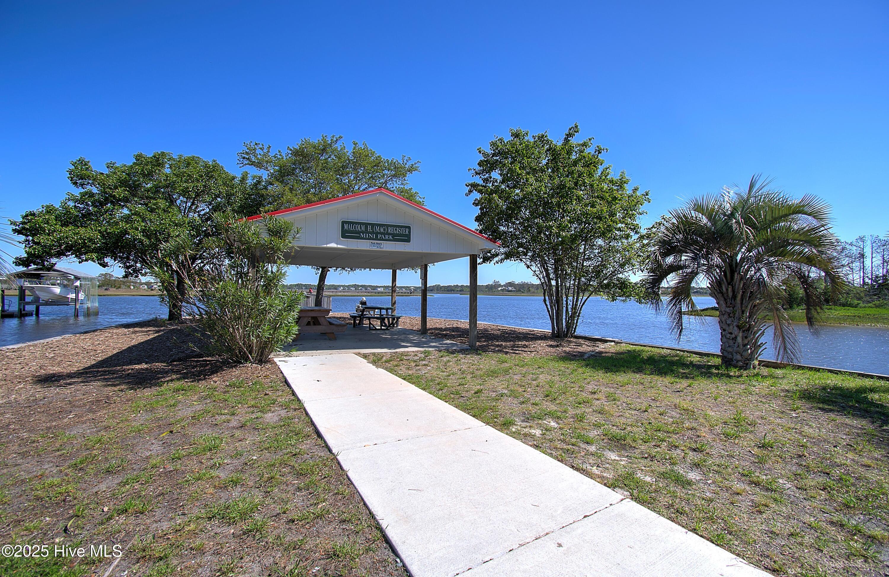 5213 E Beach Drive Property Photo 31