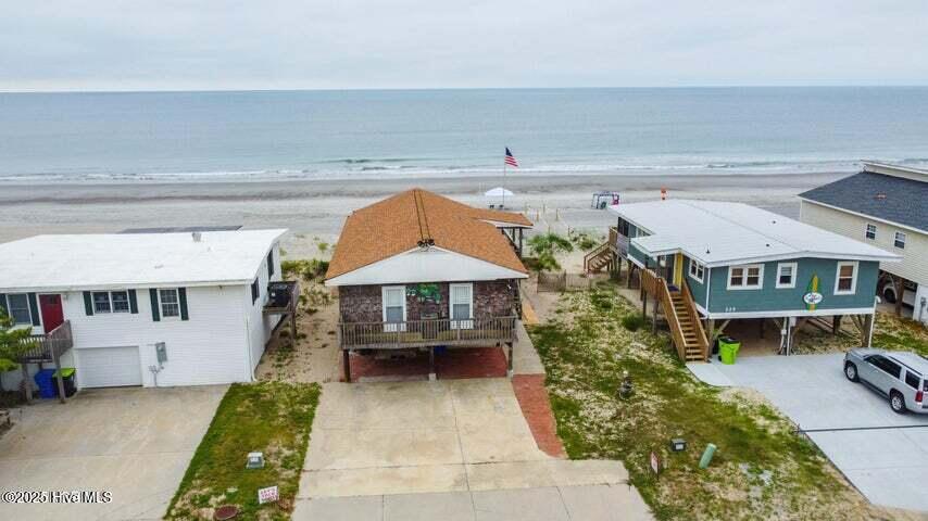 223 W Beach Drive Property Photo