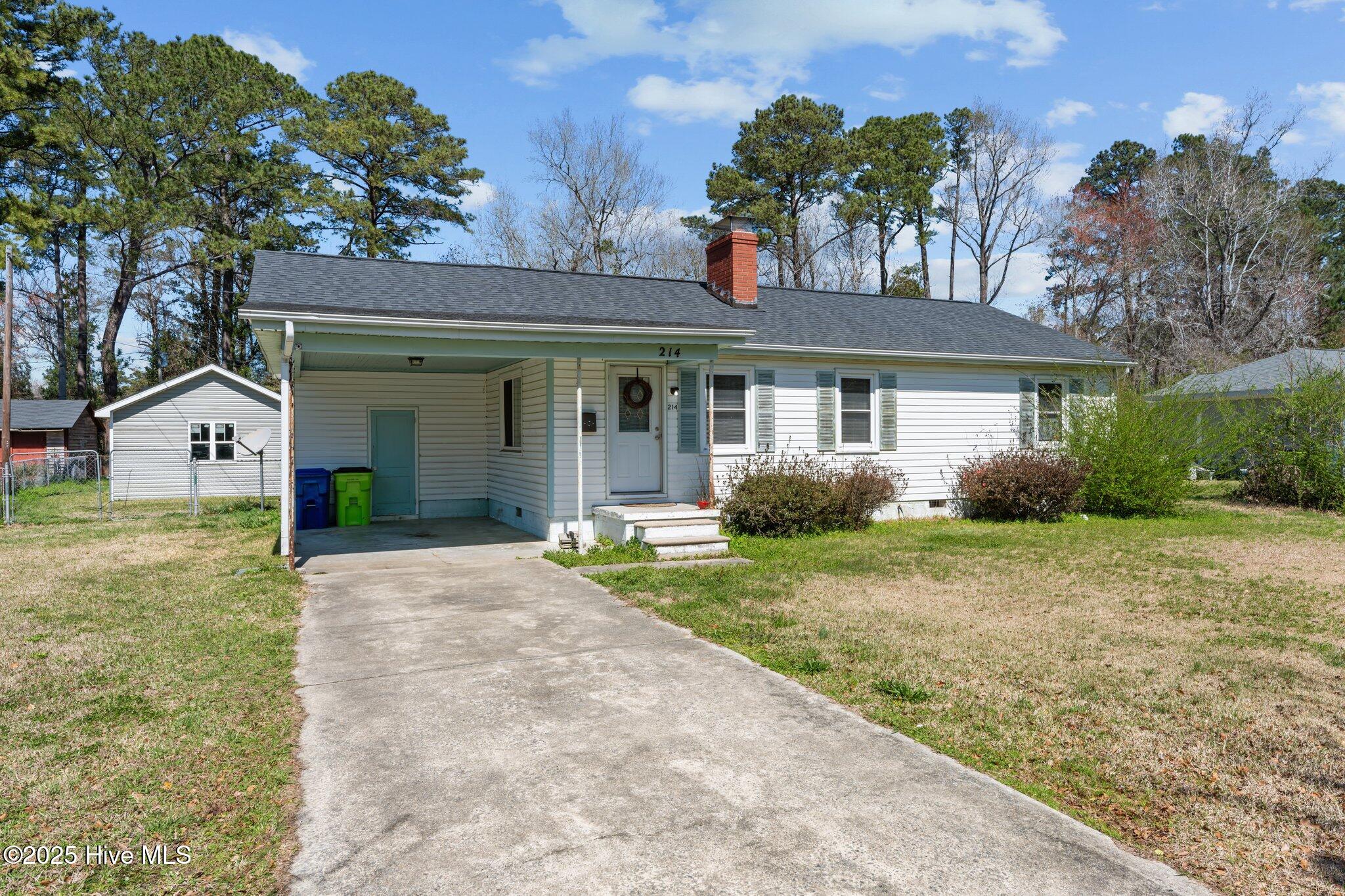 214 Bryan Street Property Photo 3
