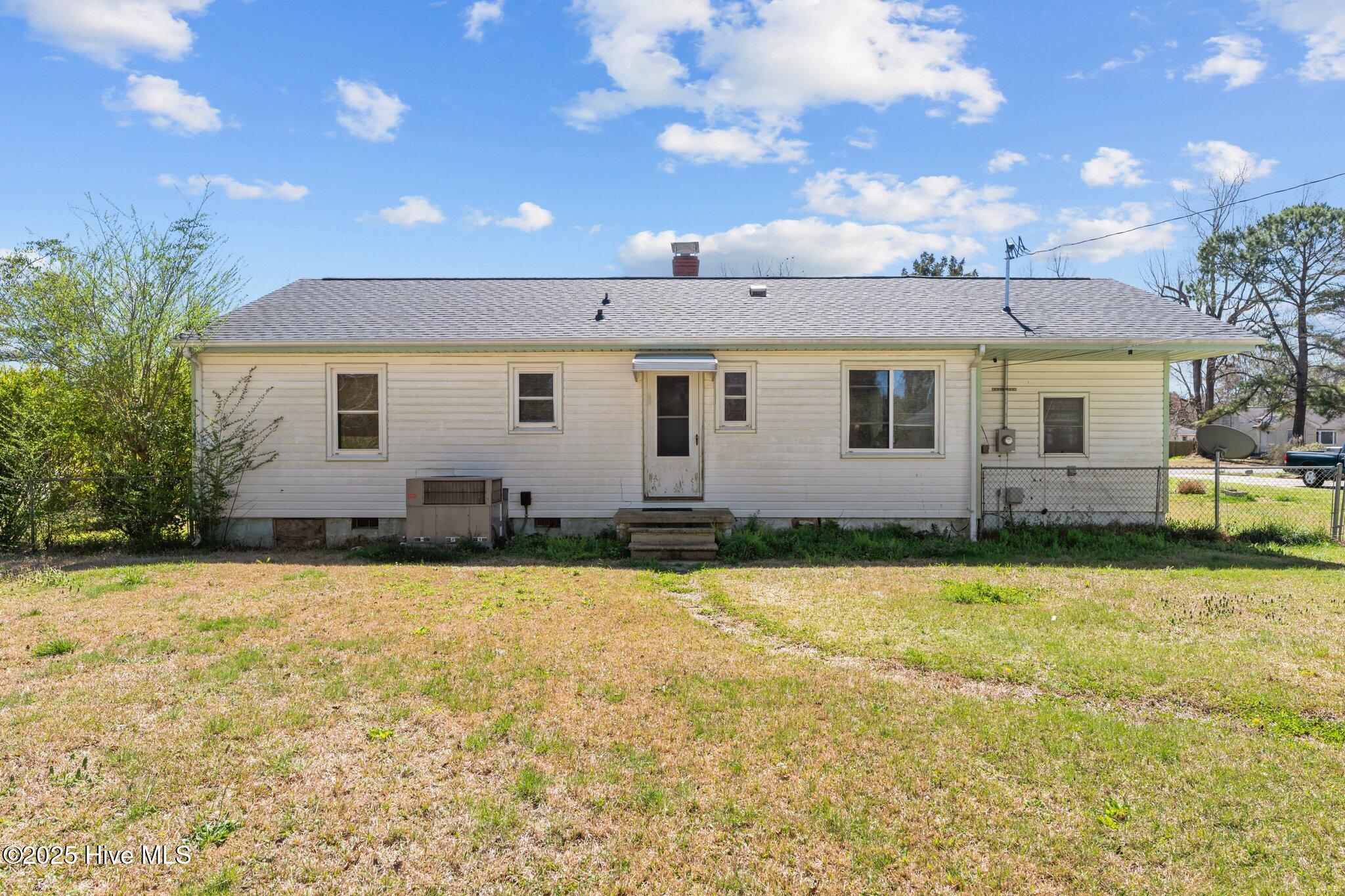214 Bryan Street Property Photo 10