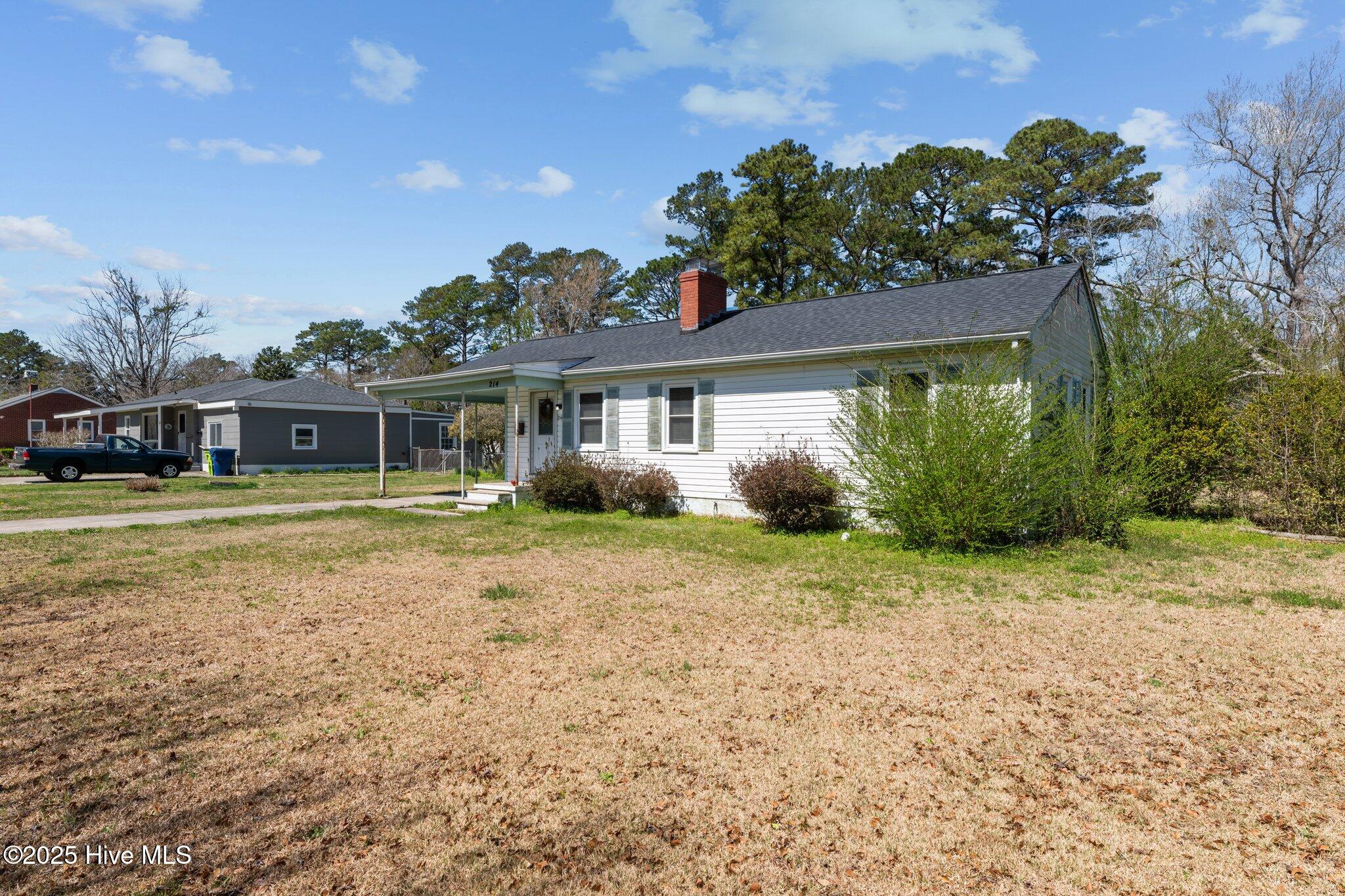 214 Bryan Street Property Photo 14