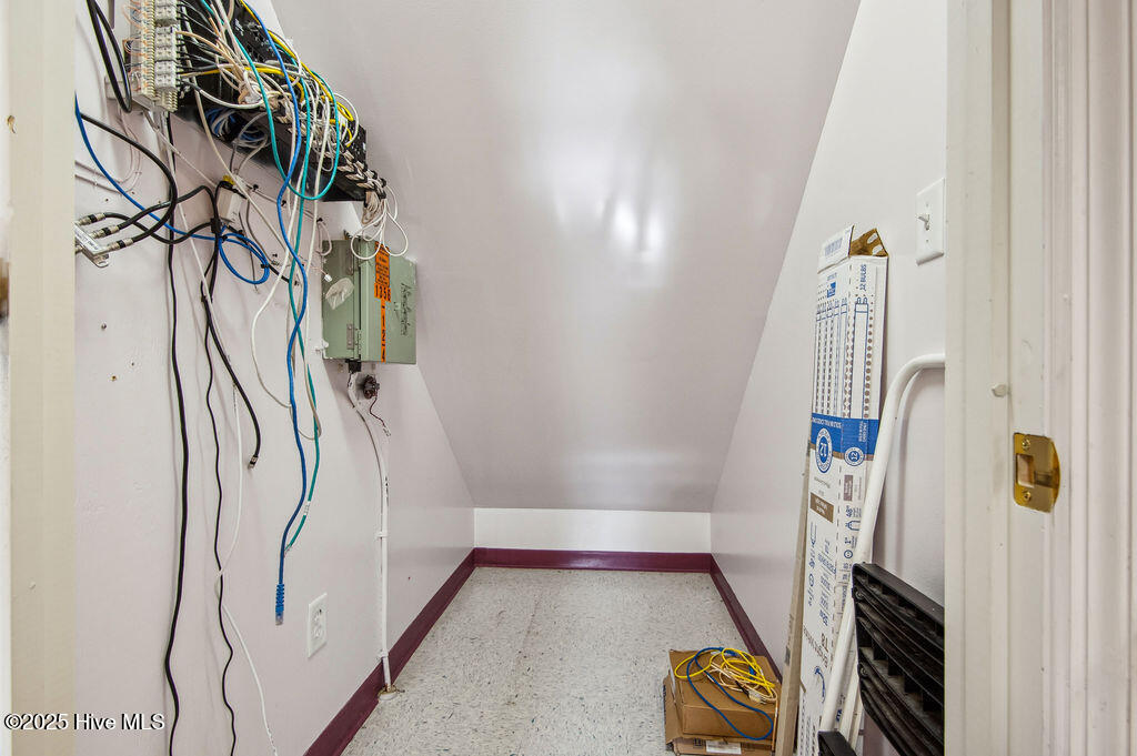 43 Office Park Drive Property Photo 39