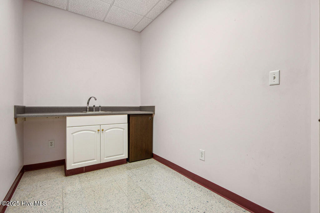 43 Office Park Drive Property Photo 41