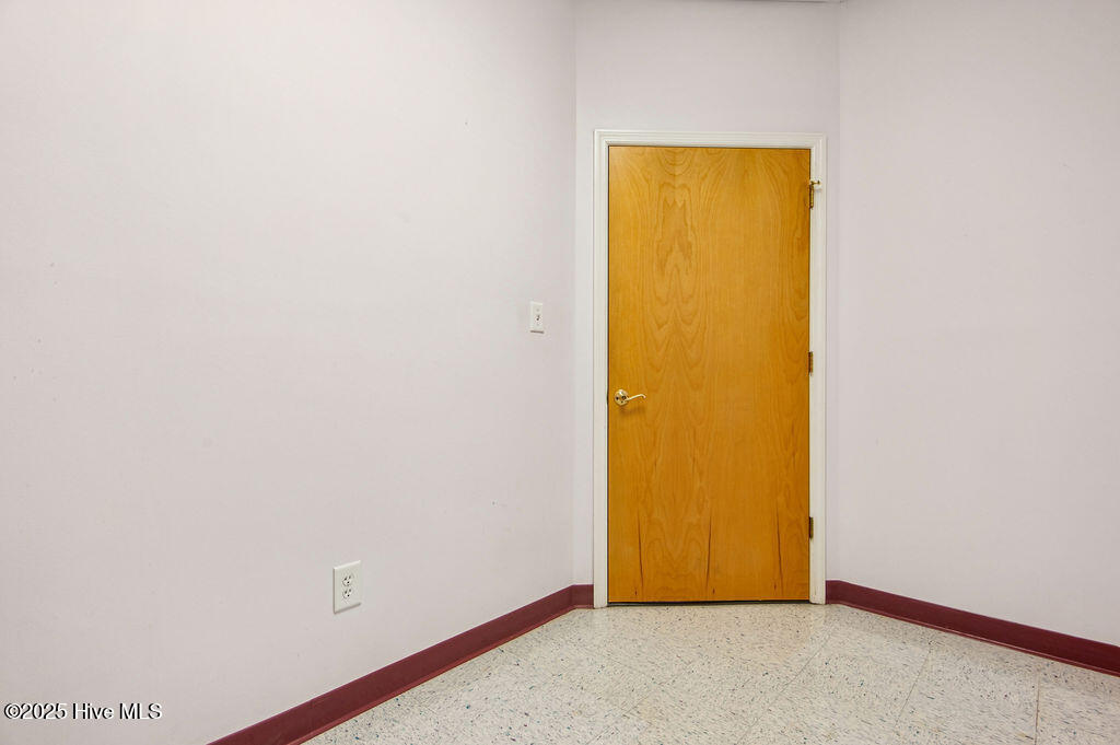 43 Office Park Drive Property Photo 42