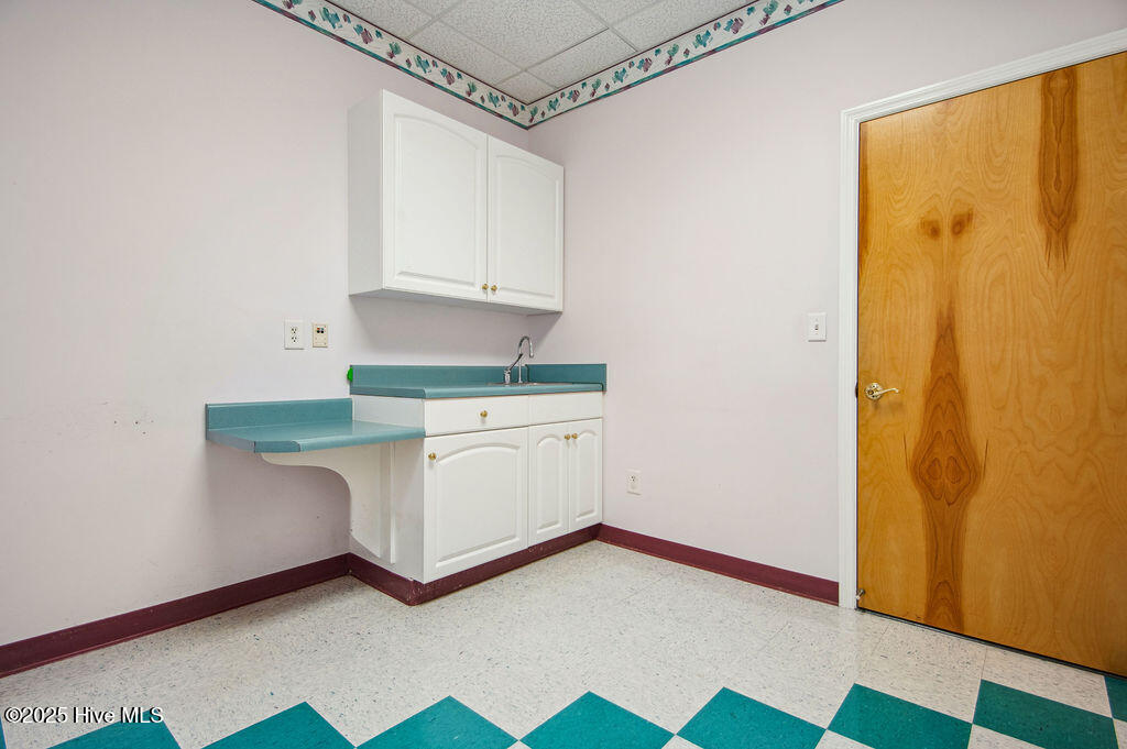 43 Office Park Drive Property Photo 44