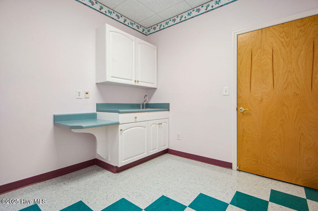 43 Office Park Drive Property Photo 50