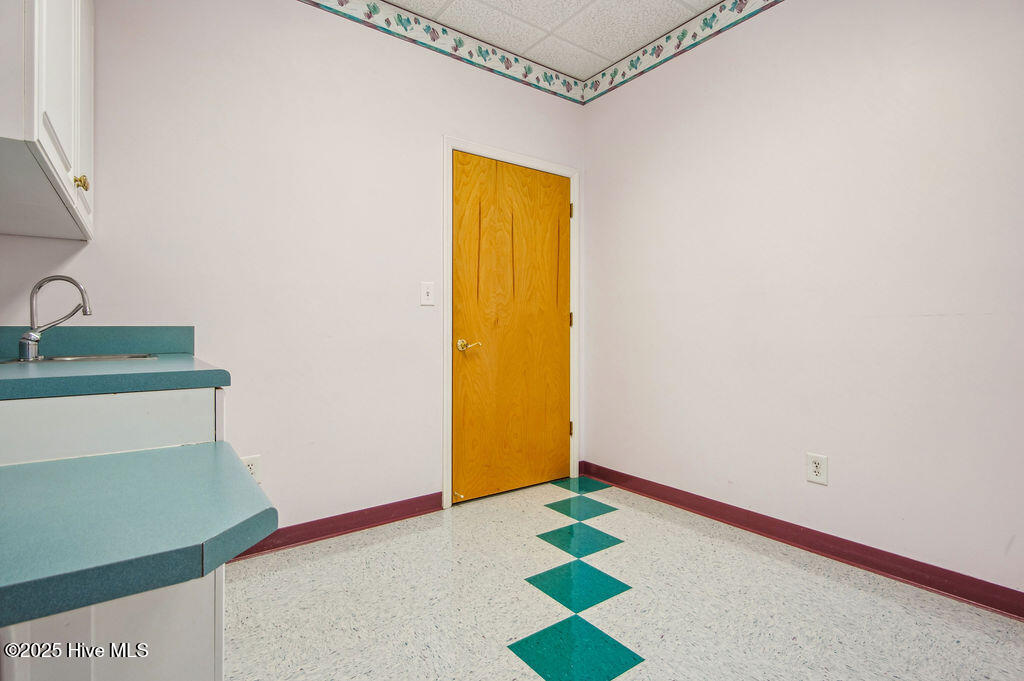 43 Office Park Drive Property Photo 51