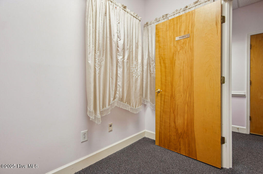 43 Office Park Drive Property Photo 57