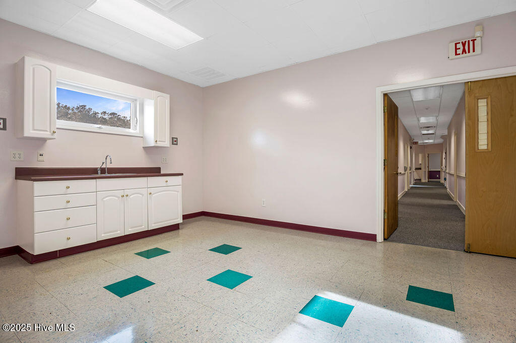 43 Office Park Drive Property Photo 61